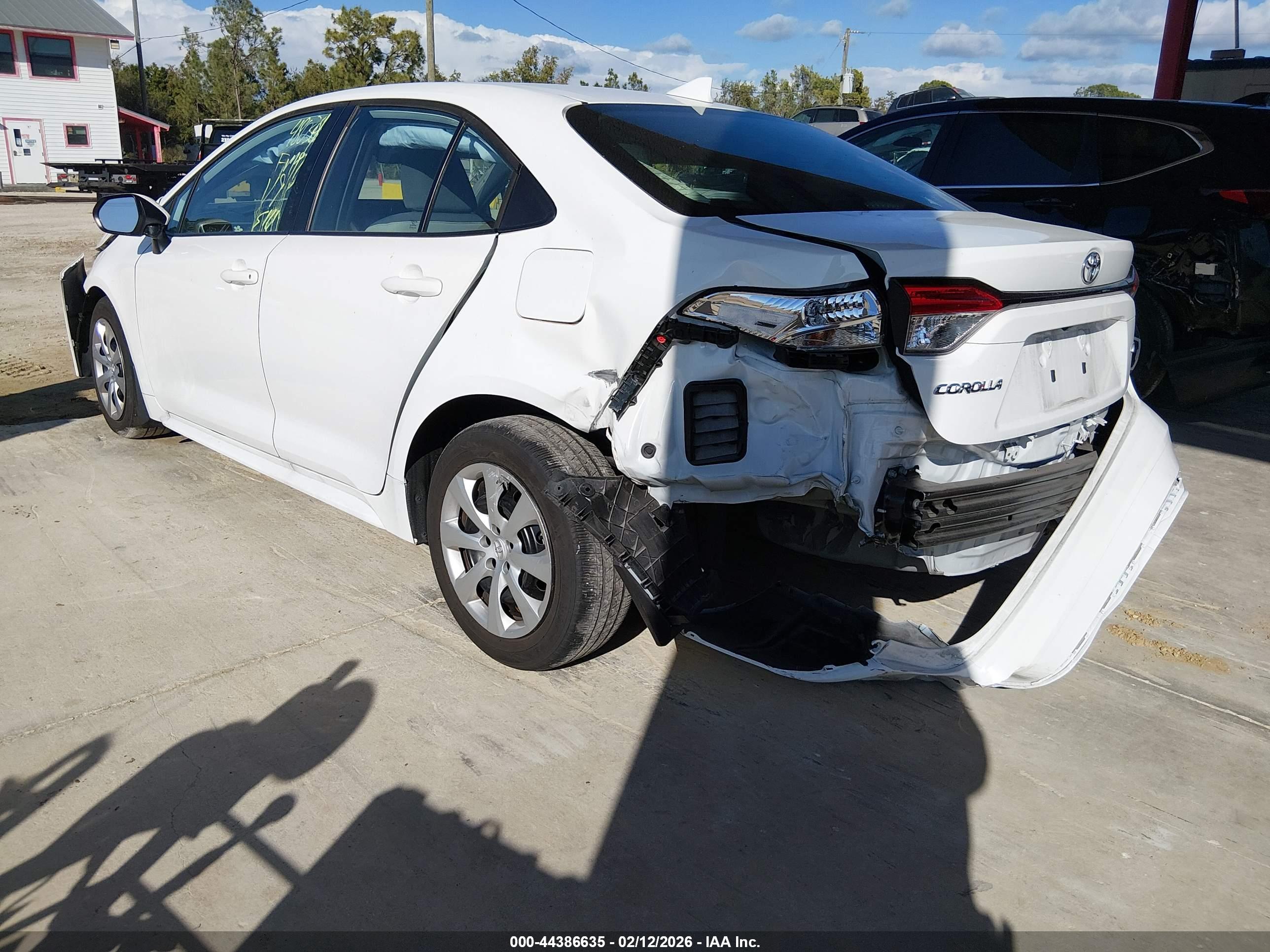 TOYOTA COROLLA image 3