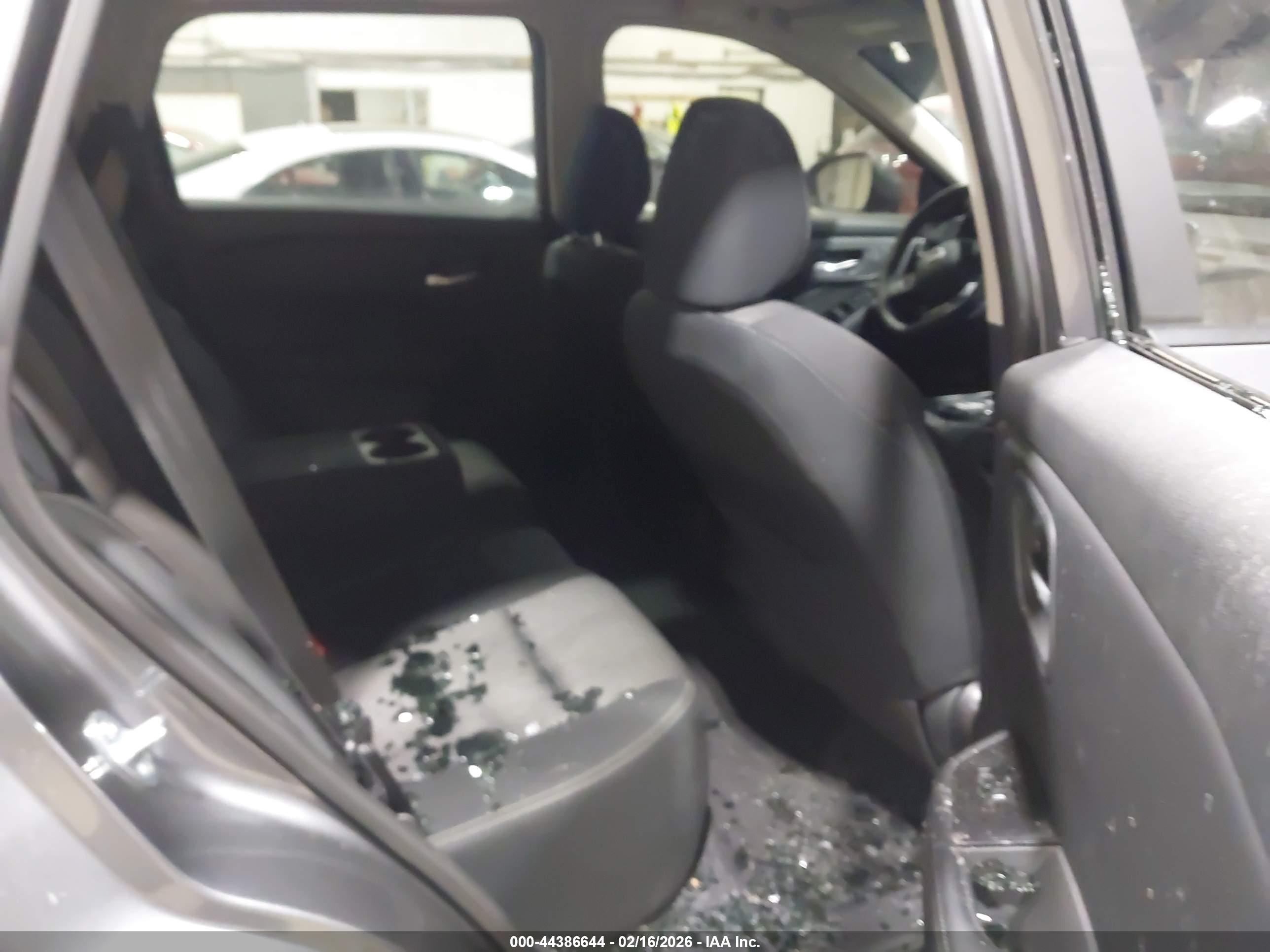 NISSAN ROGUE image 8