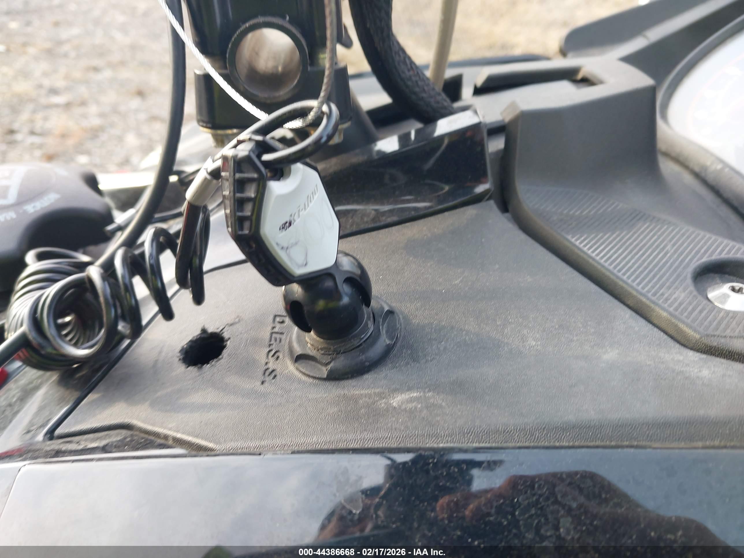 SKI-DOO RENEGADE image 11