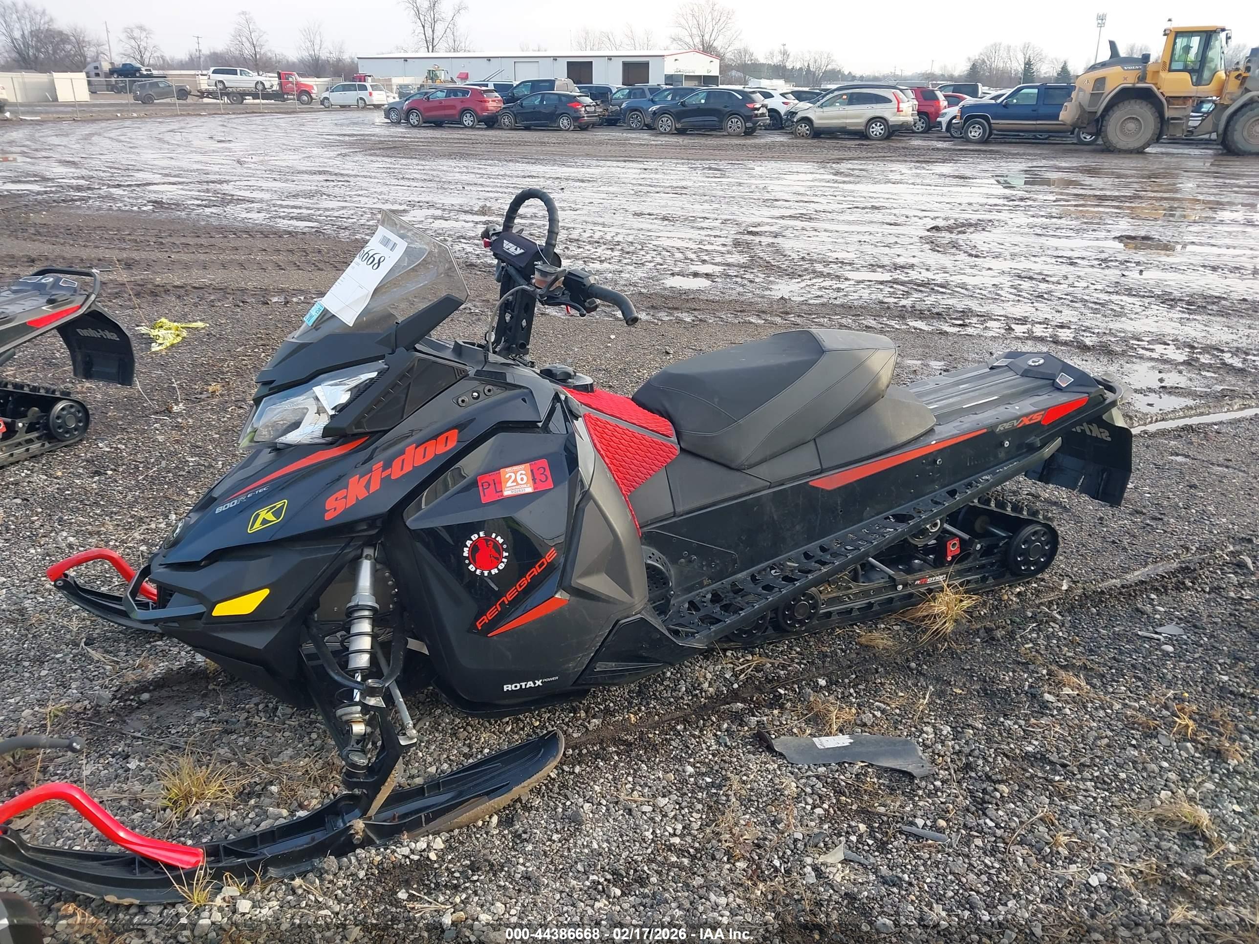 SKI-DOO RENEGADE image 2