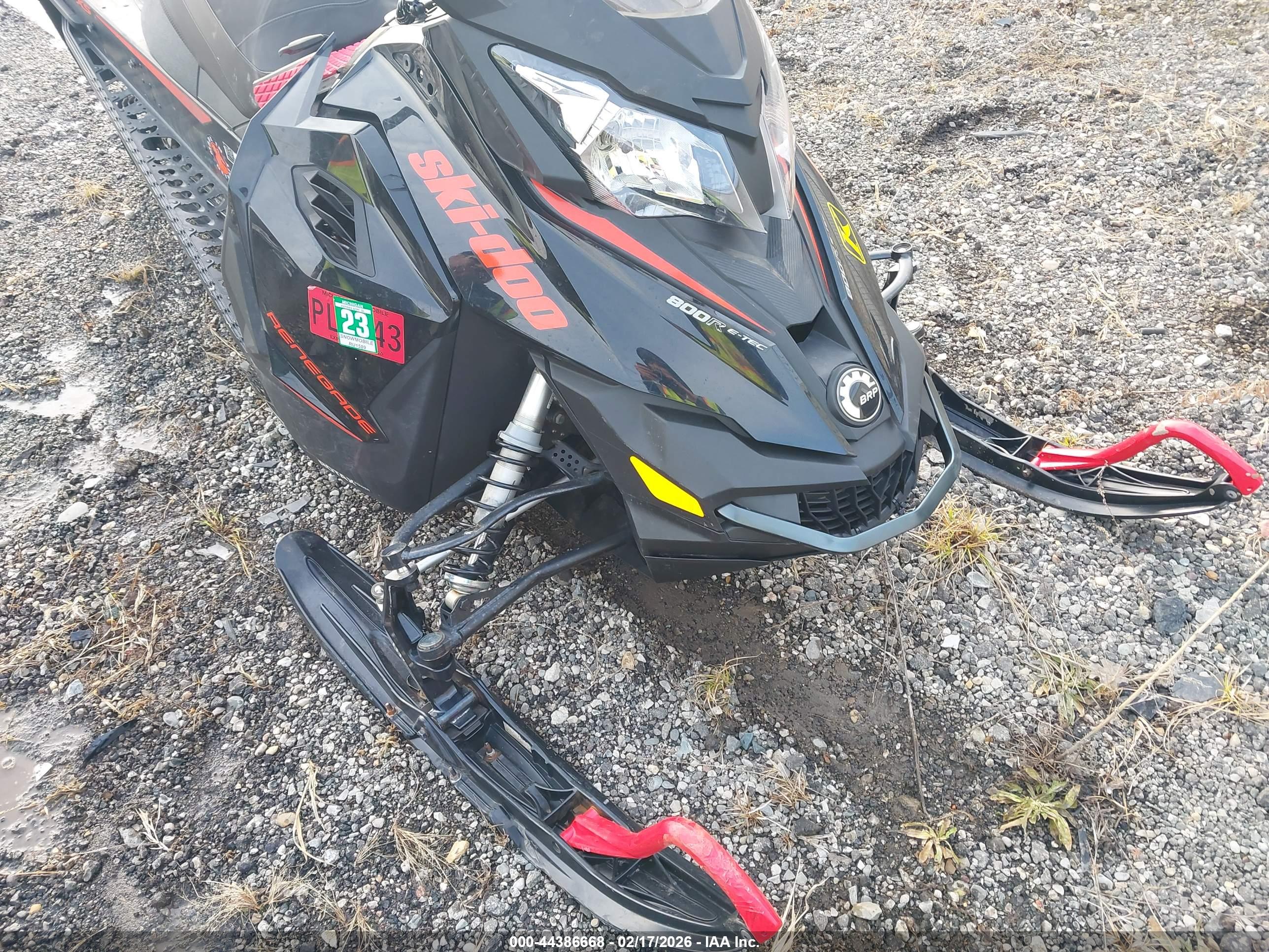 SKI-DOO RENEGADE image 6