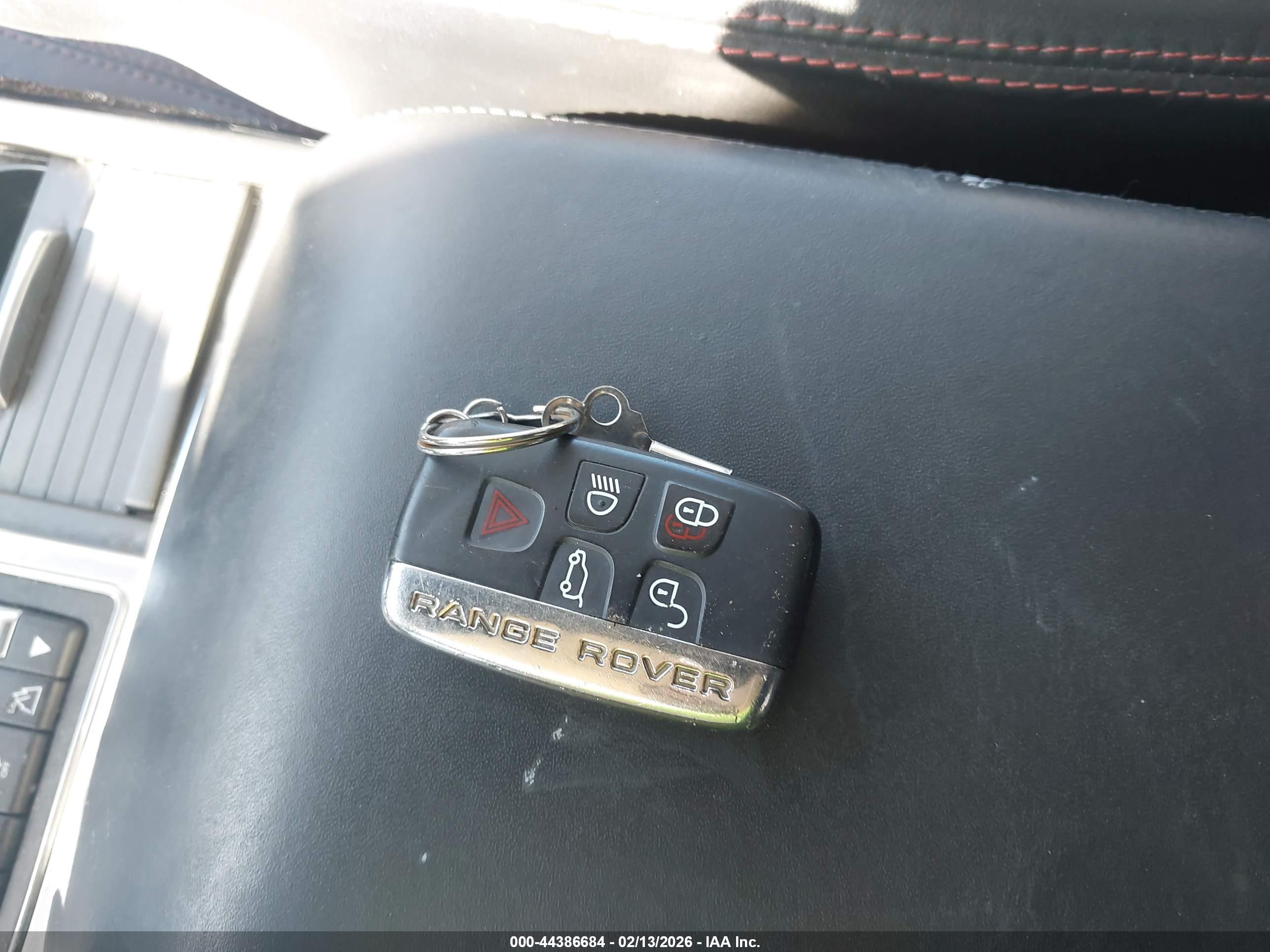 LAND ROVER image 11