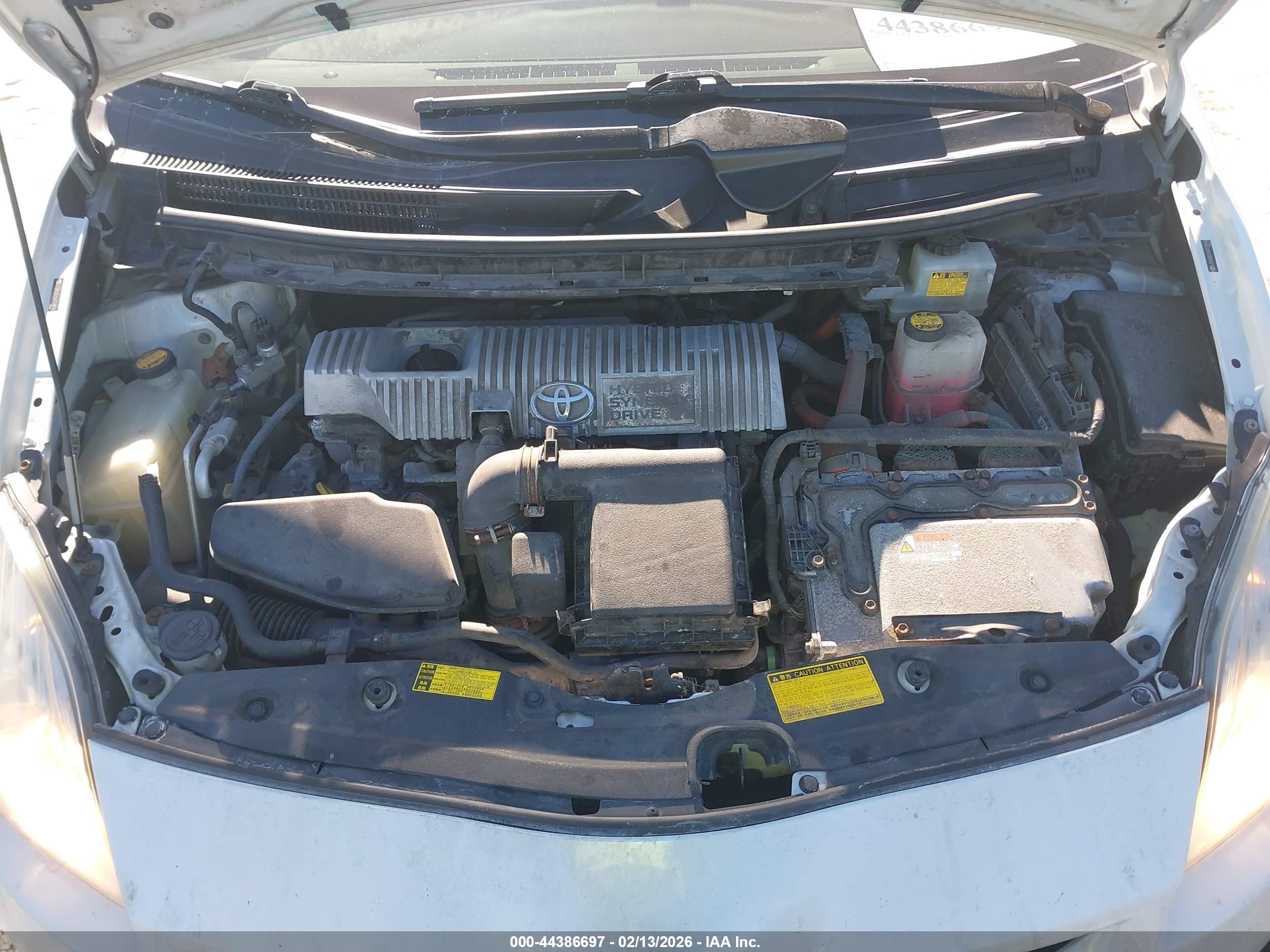 TOYOTA PRIUS image 10