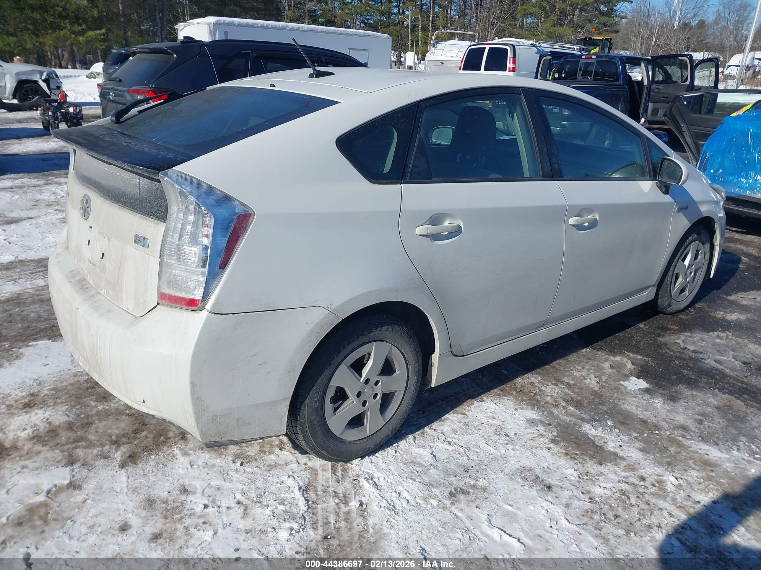 TOYOTA PRIUS image 4