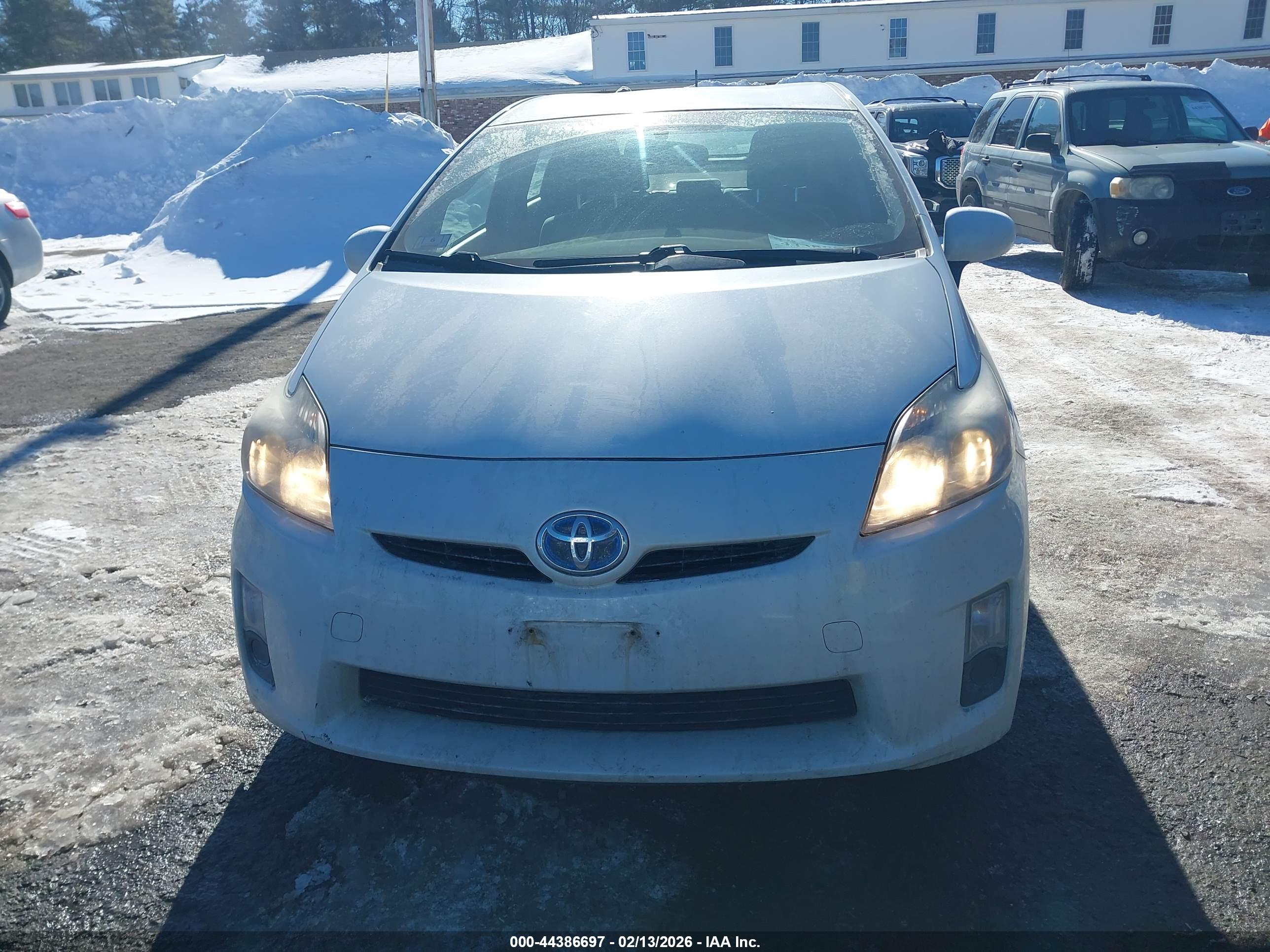 TOYOTA PRIUS image 6