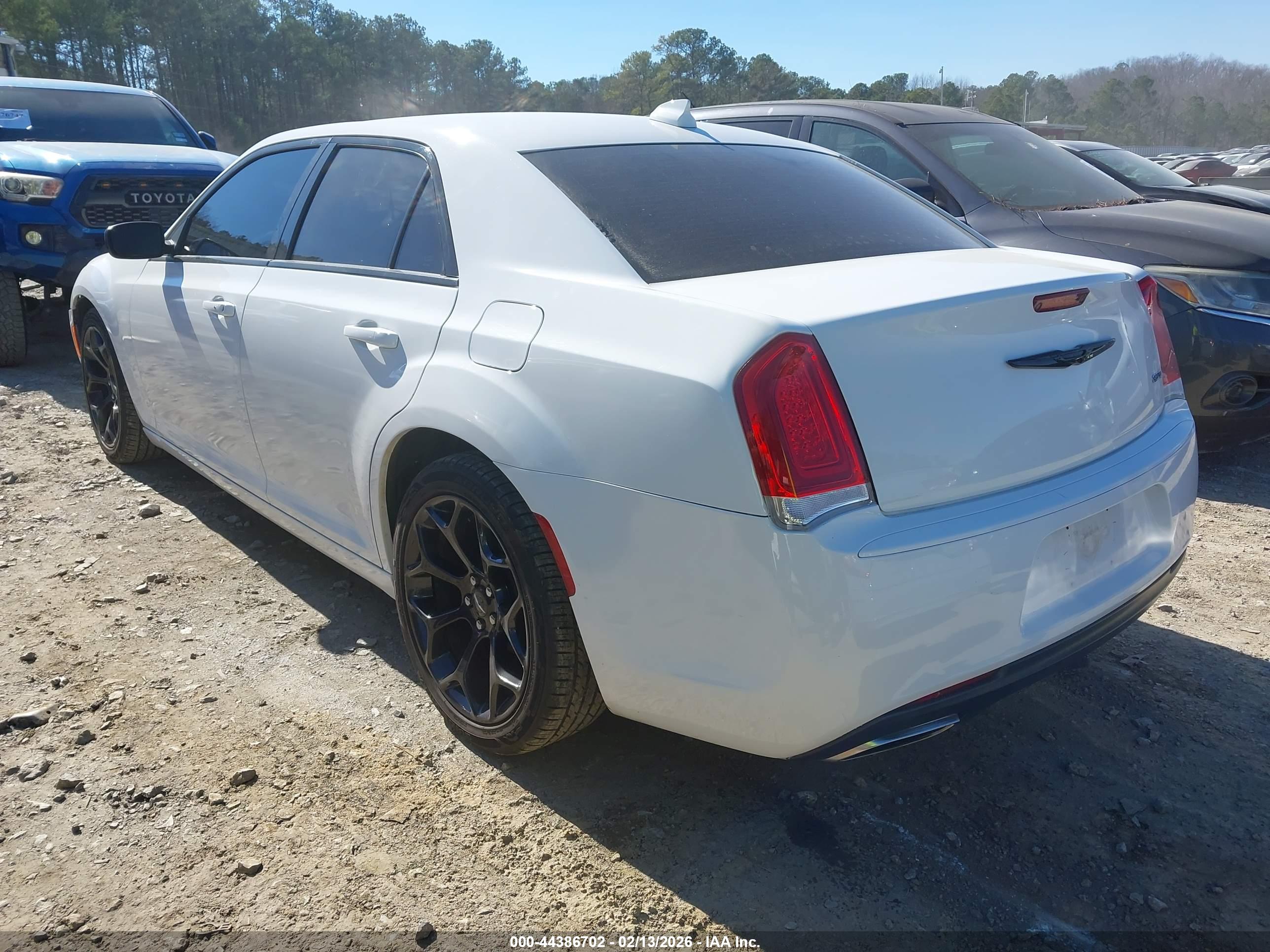 CHRYSLER 300 image 3