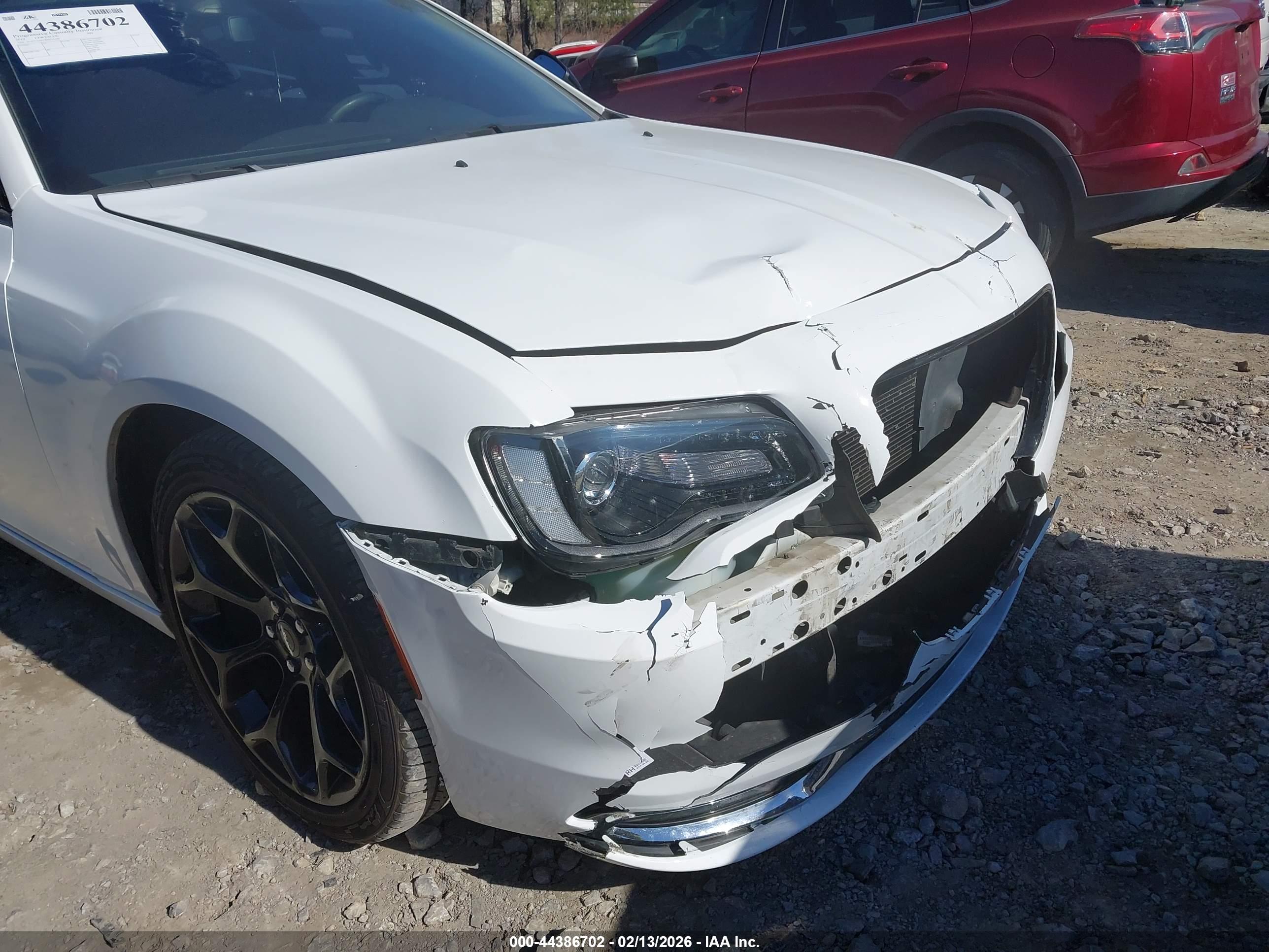 CHRYSLER 300 image 6