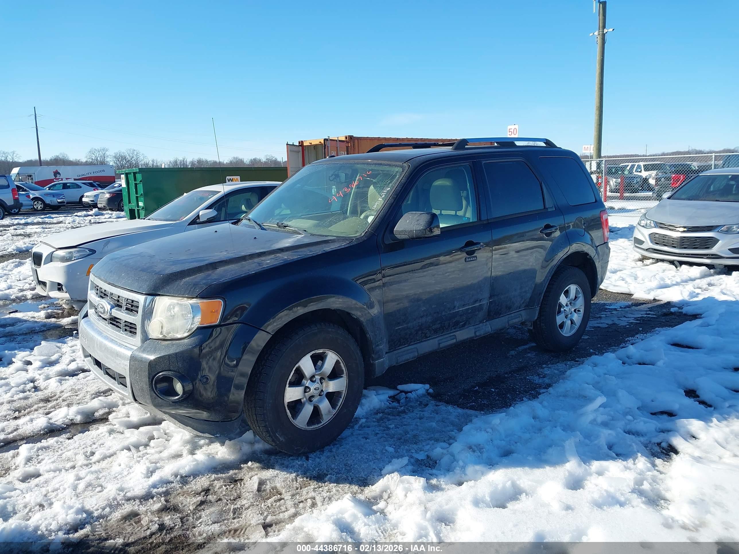 FORD ESCAPE image 2