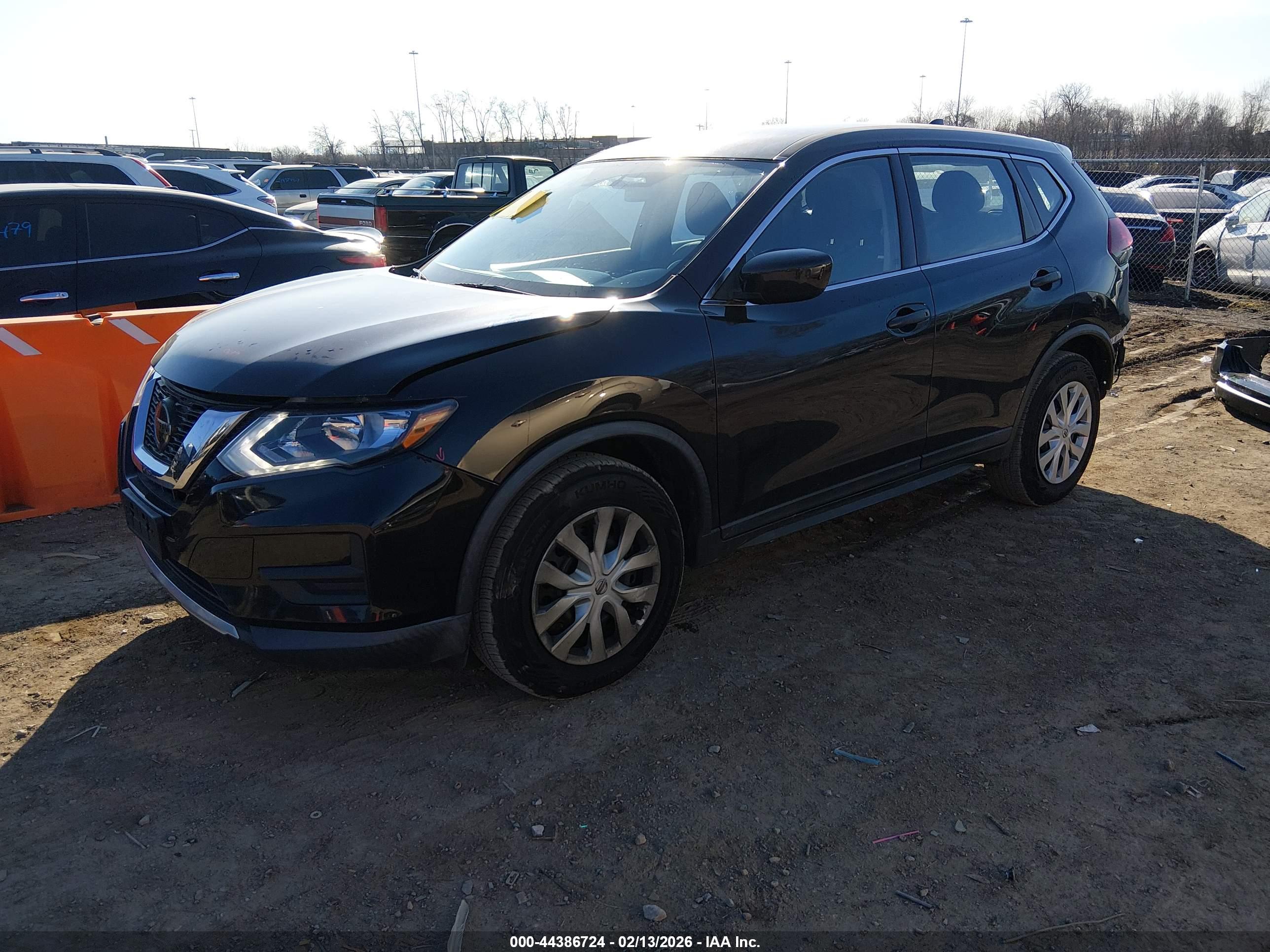 NISSAN ROGUE image 2