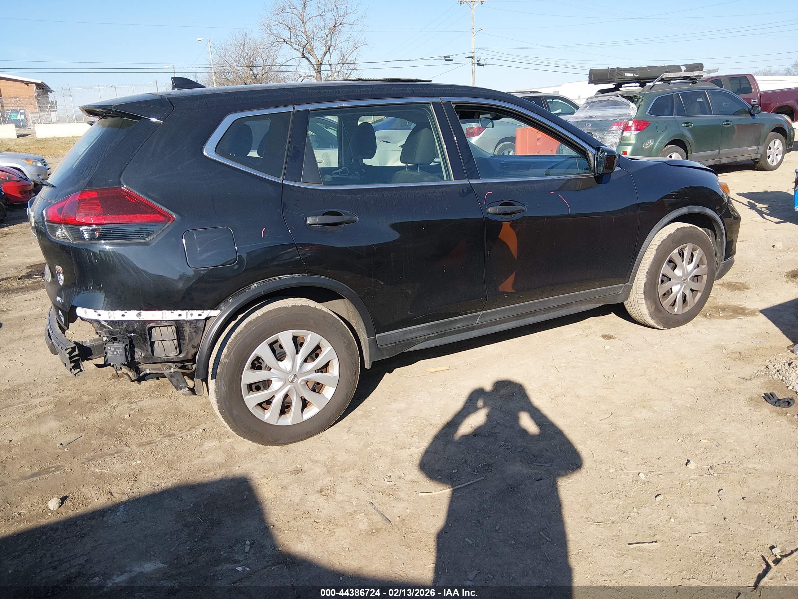 NISSAN ROGUE image 4