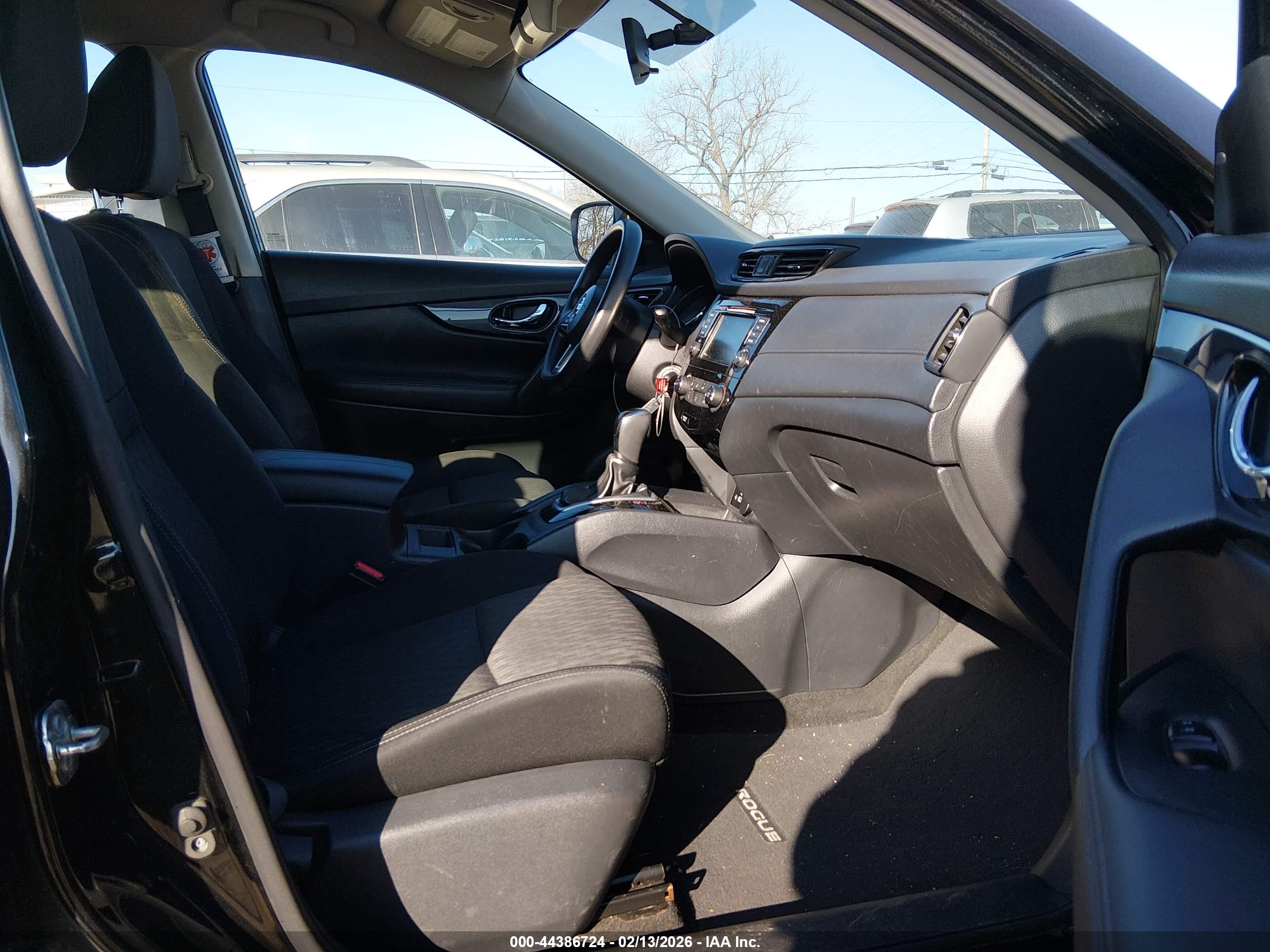 NISSAN ROGUE image 5