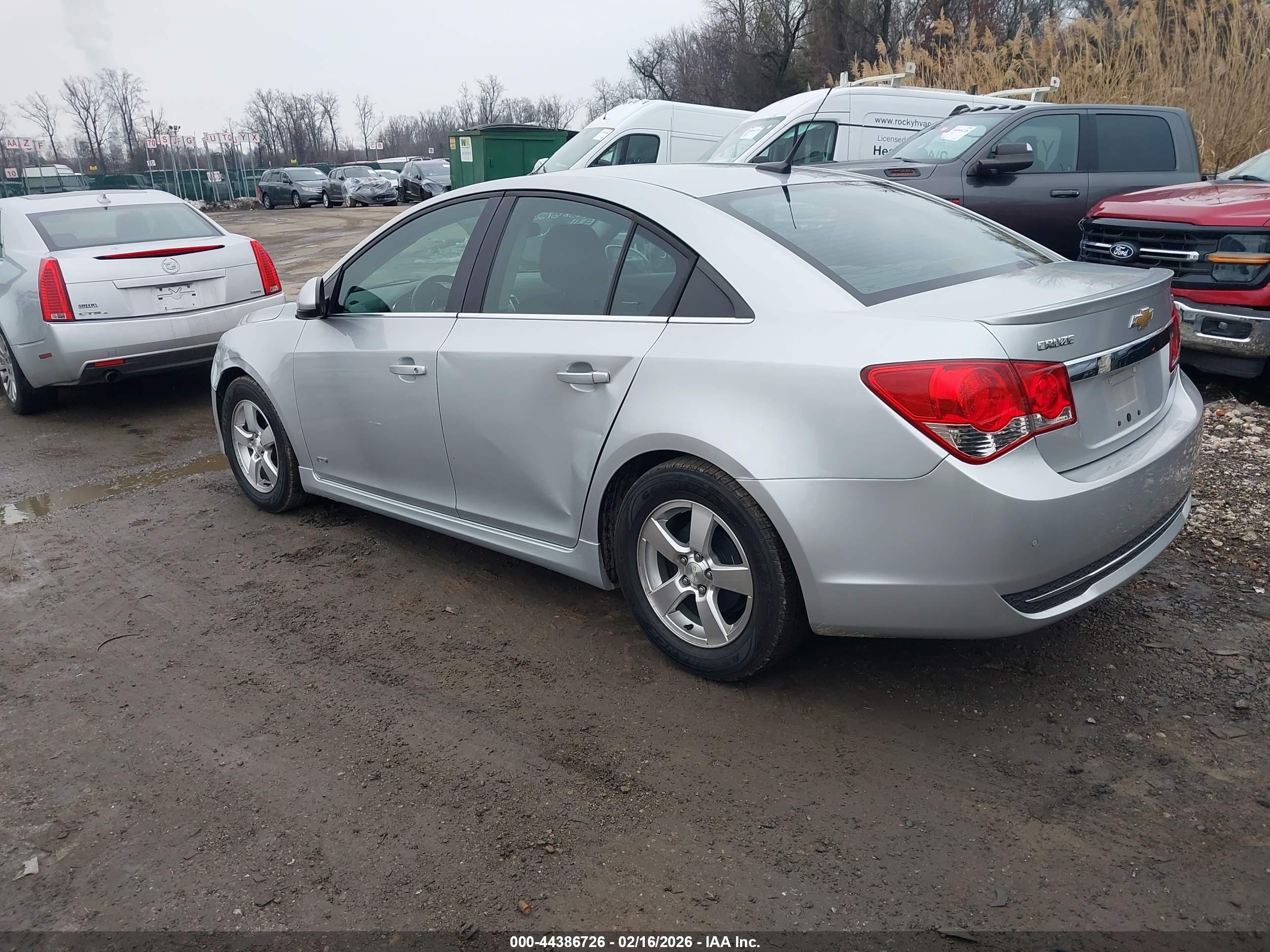 CHEVROLET CRUZE image 3