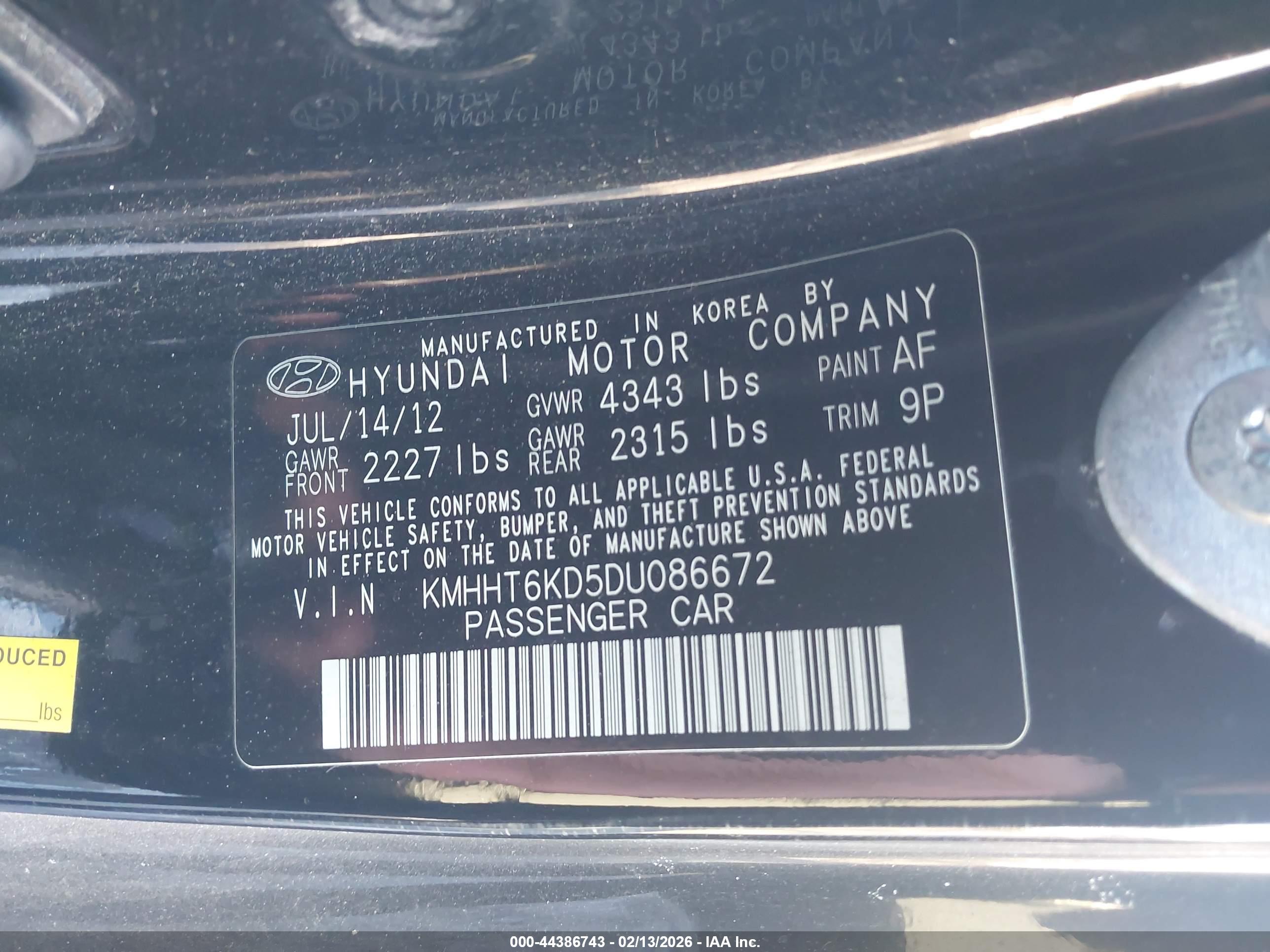 HYUNDAI GENESIS image 9
