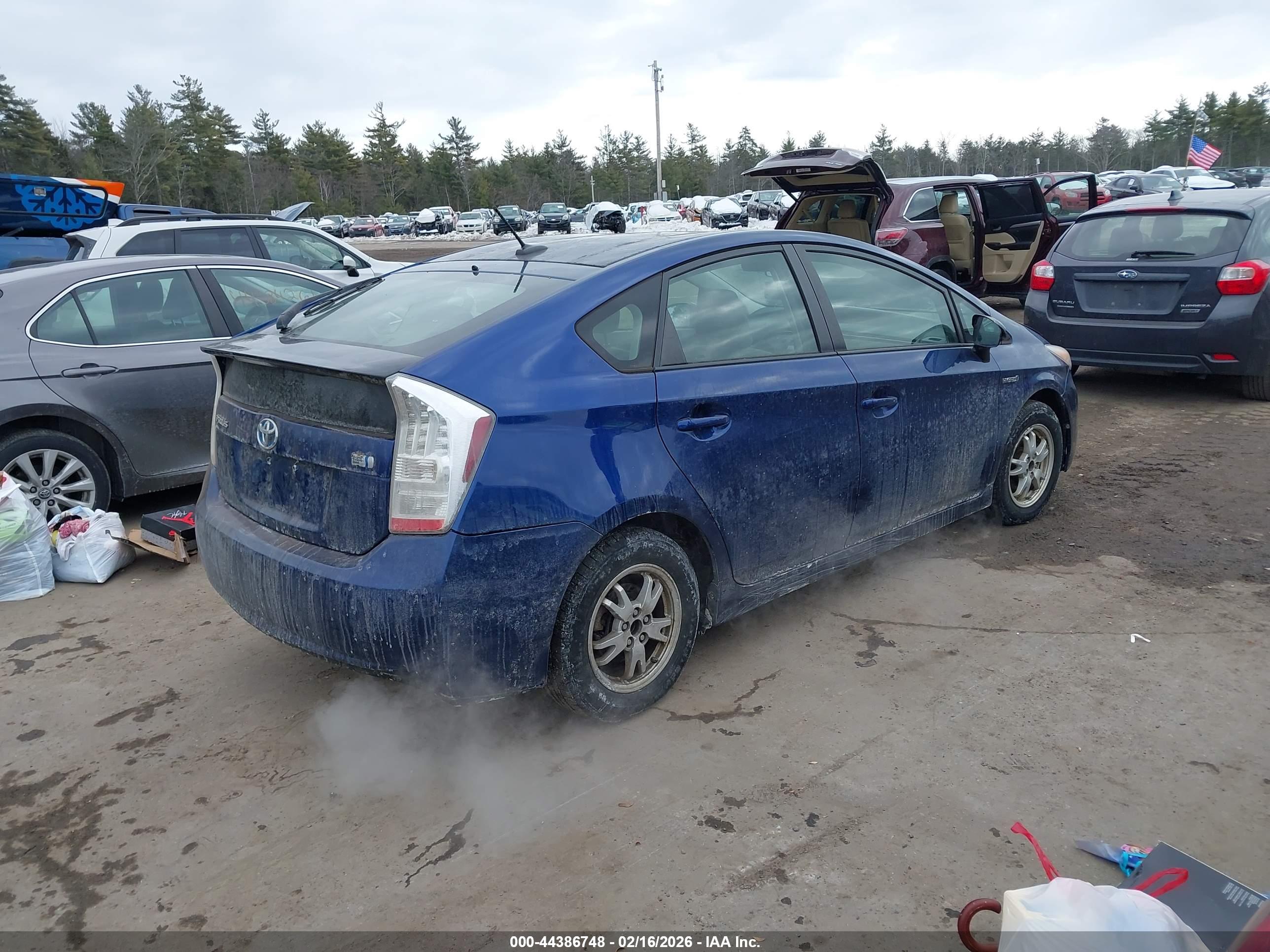 TOYOTA PRIUS image 4