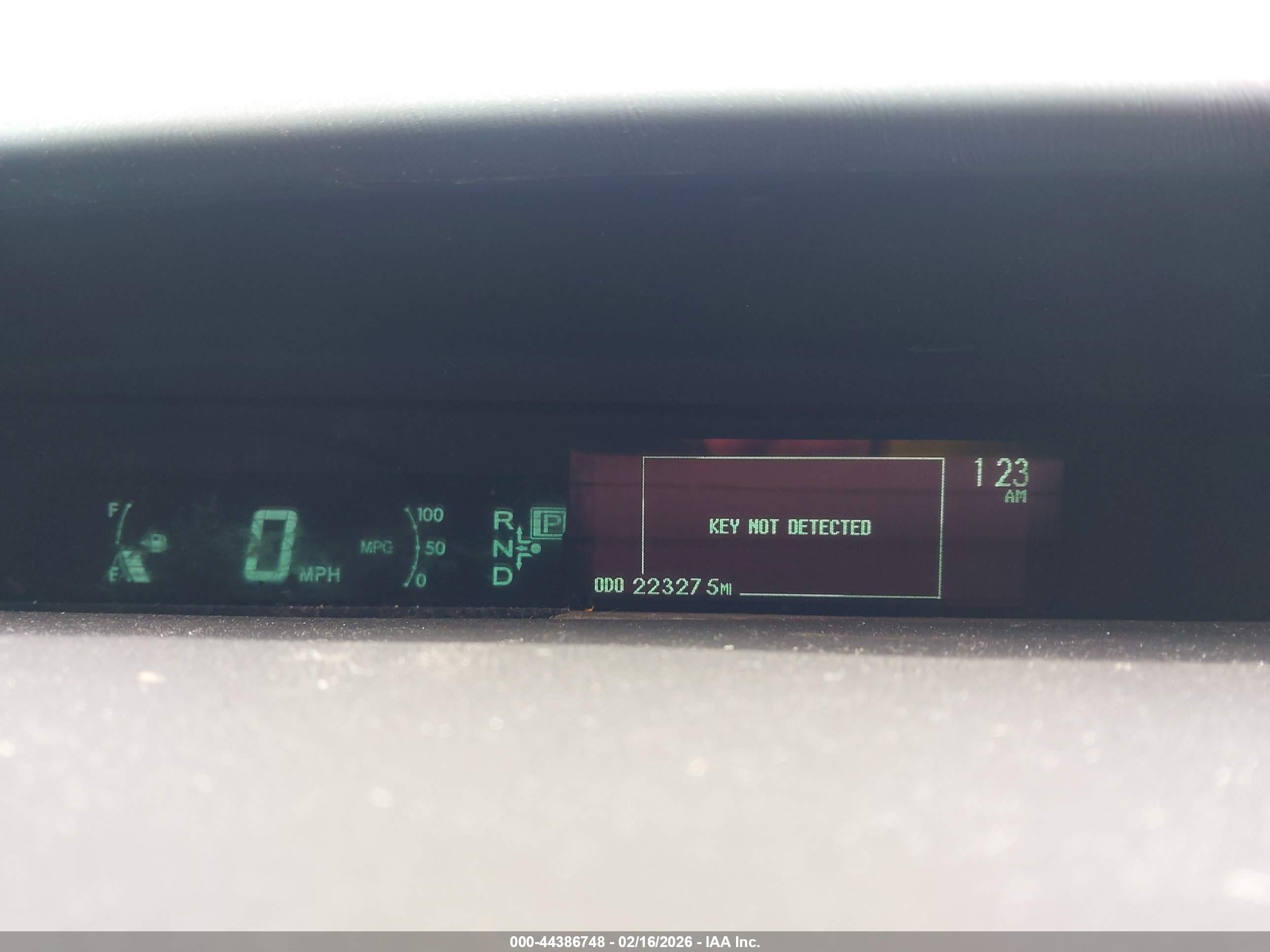 TOYOTA PRIUS image 7