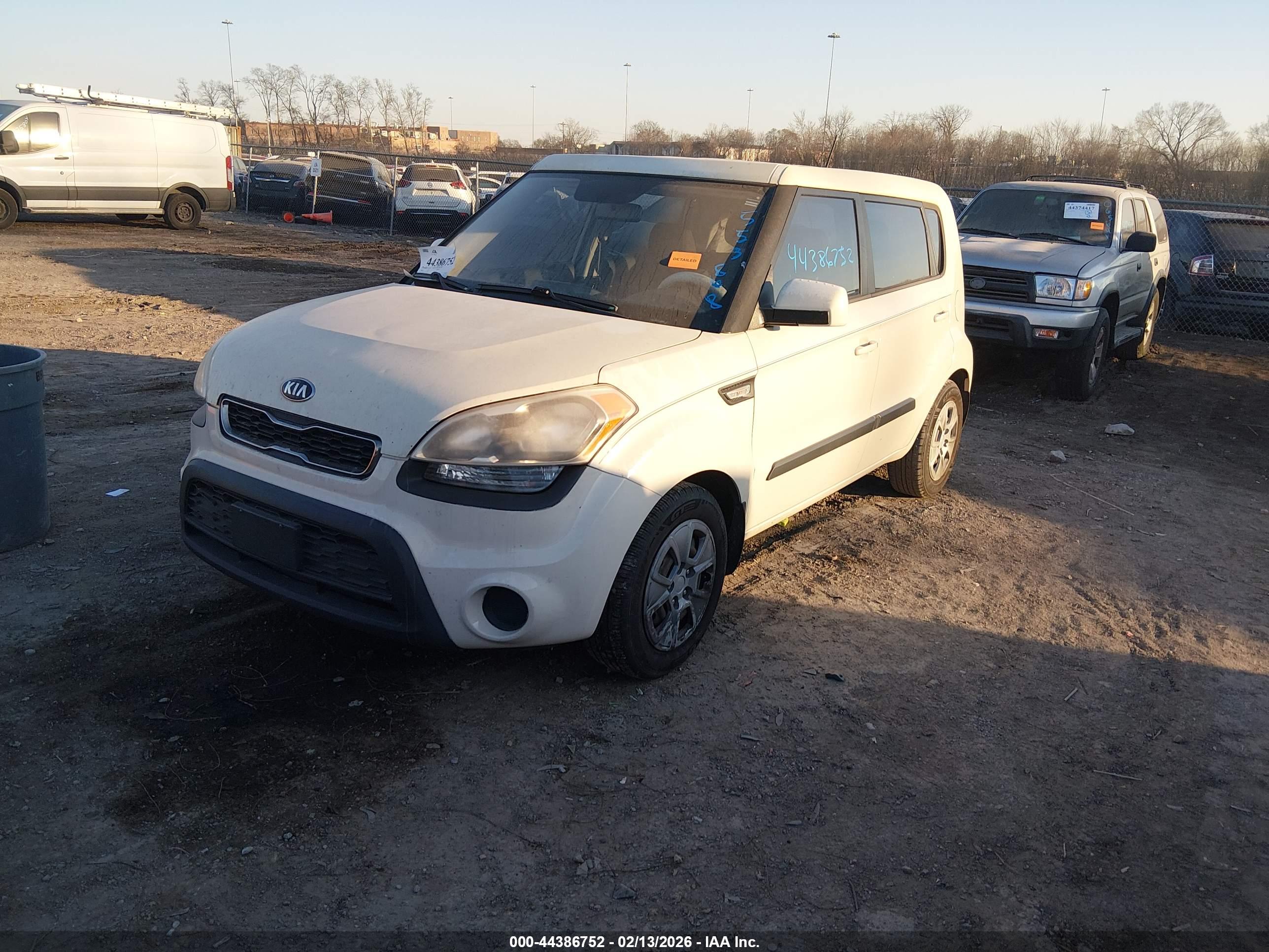 KIA SOUL image 2