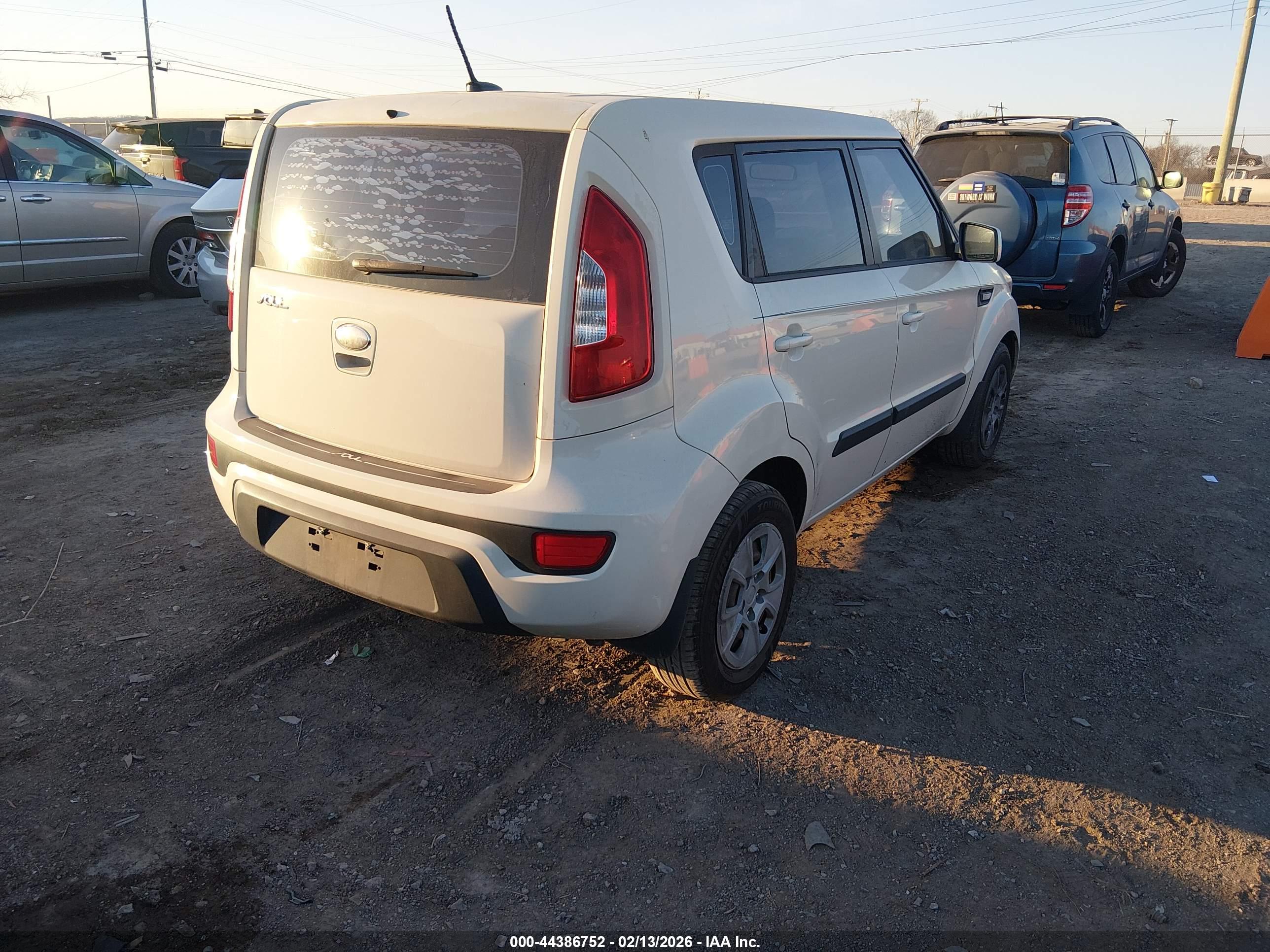 KIA SOUL image 4