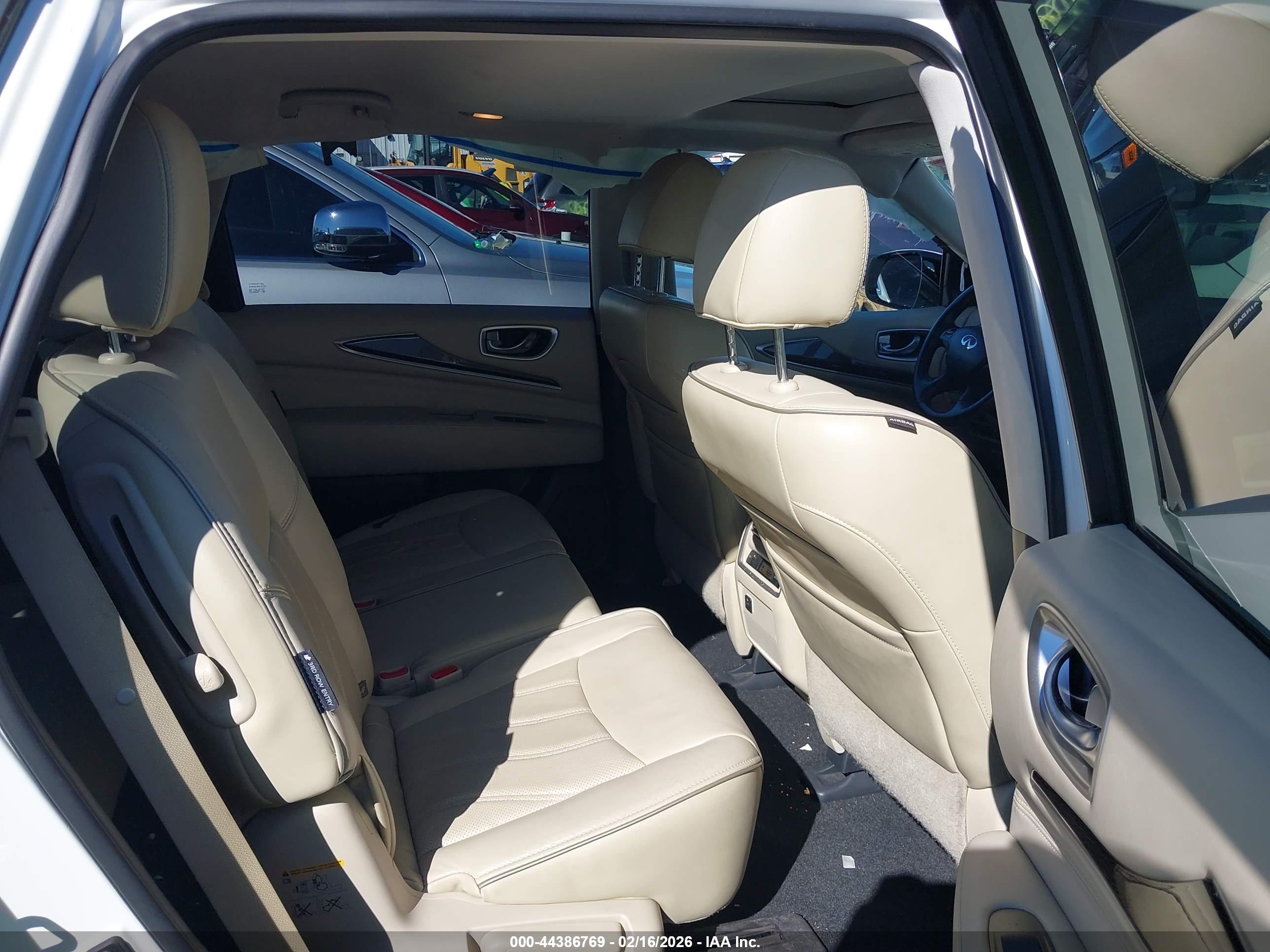 INFINITI QX60 image 8