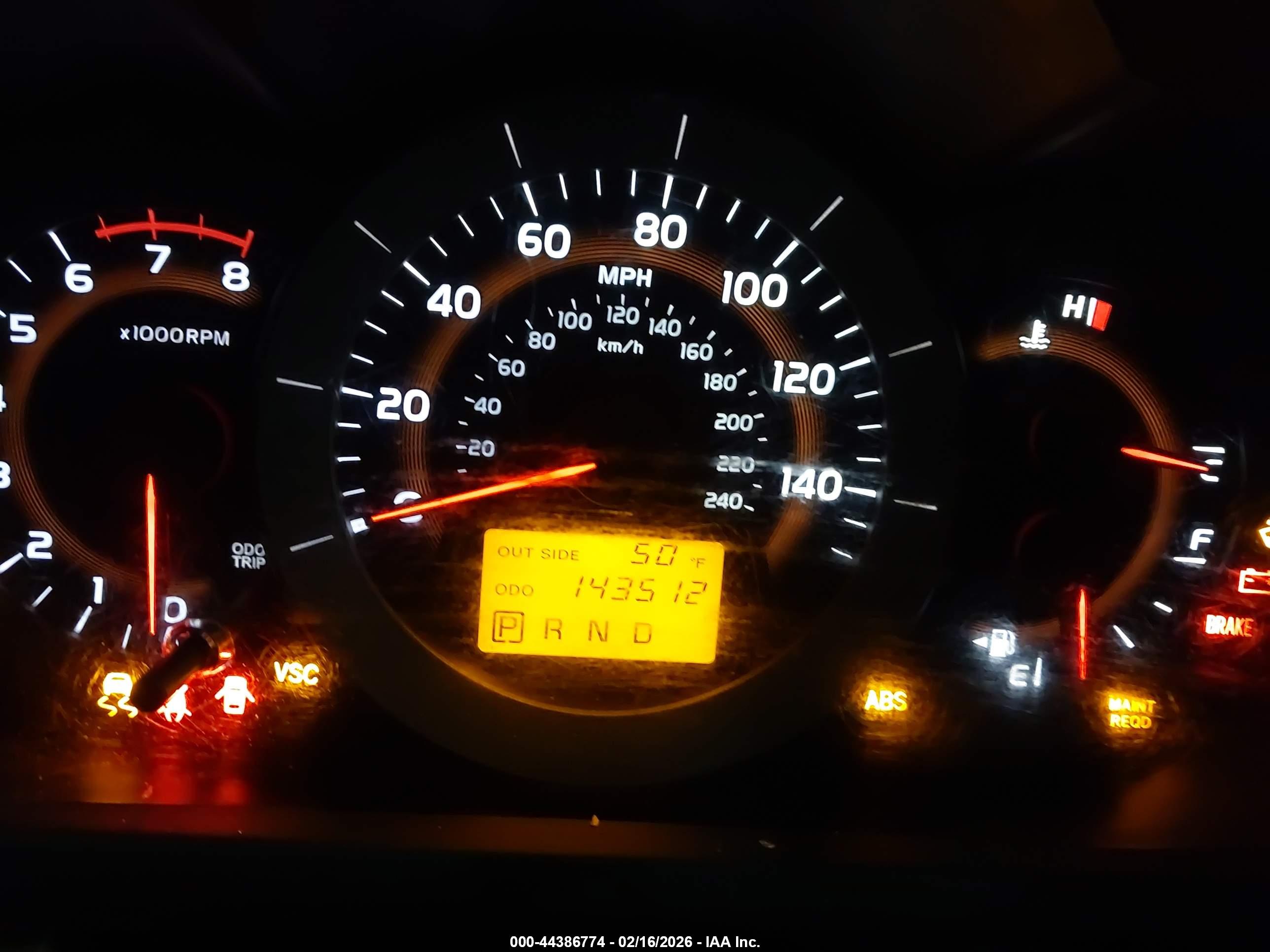 TOYOTA RAV4 image 7