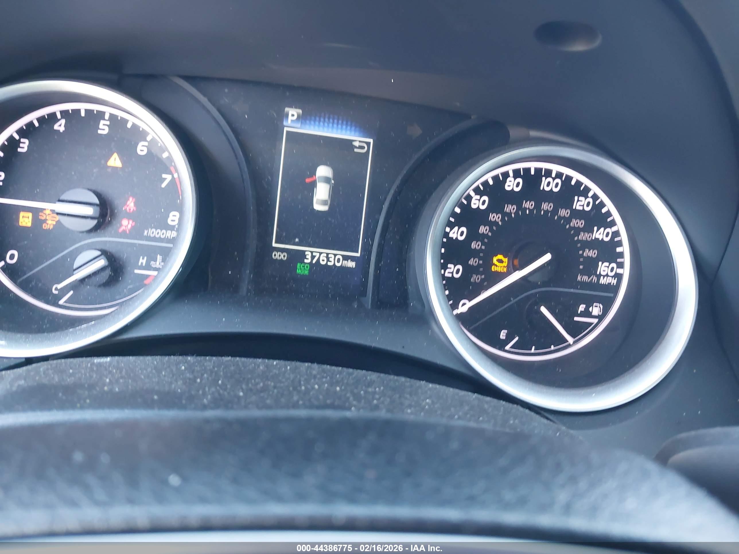 TOYOTA CAMRY image 7