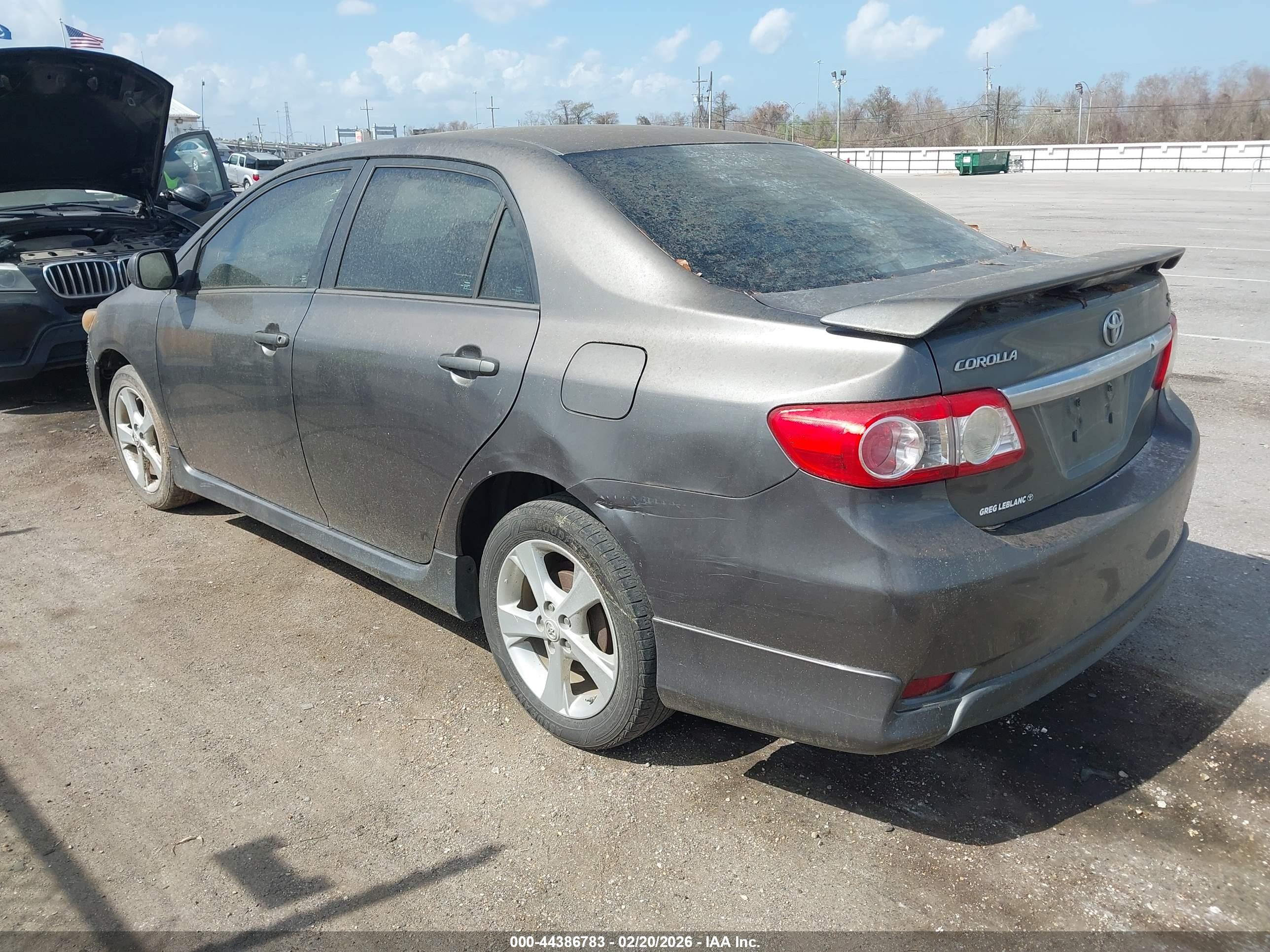 TOYOTA COROLLA image 3