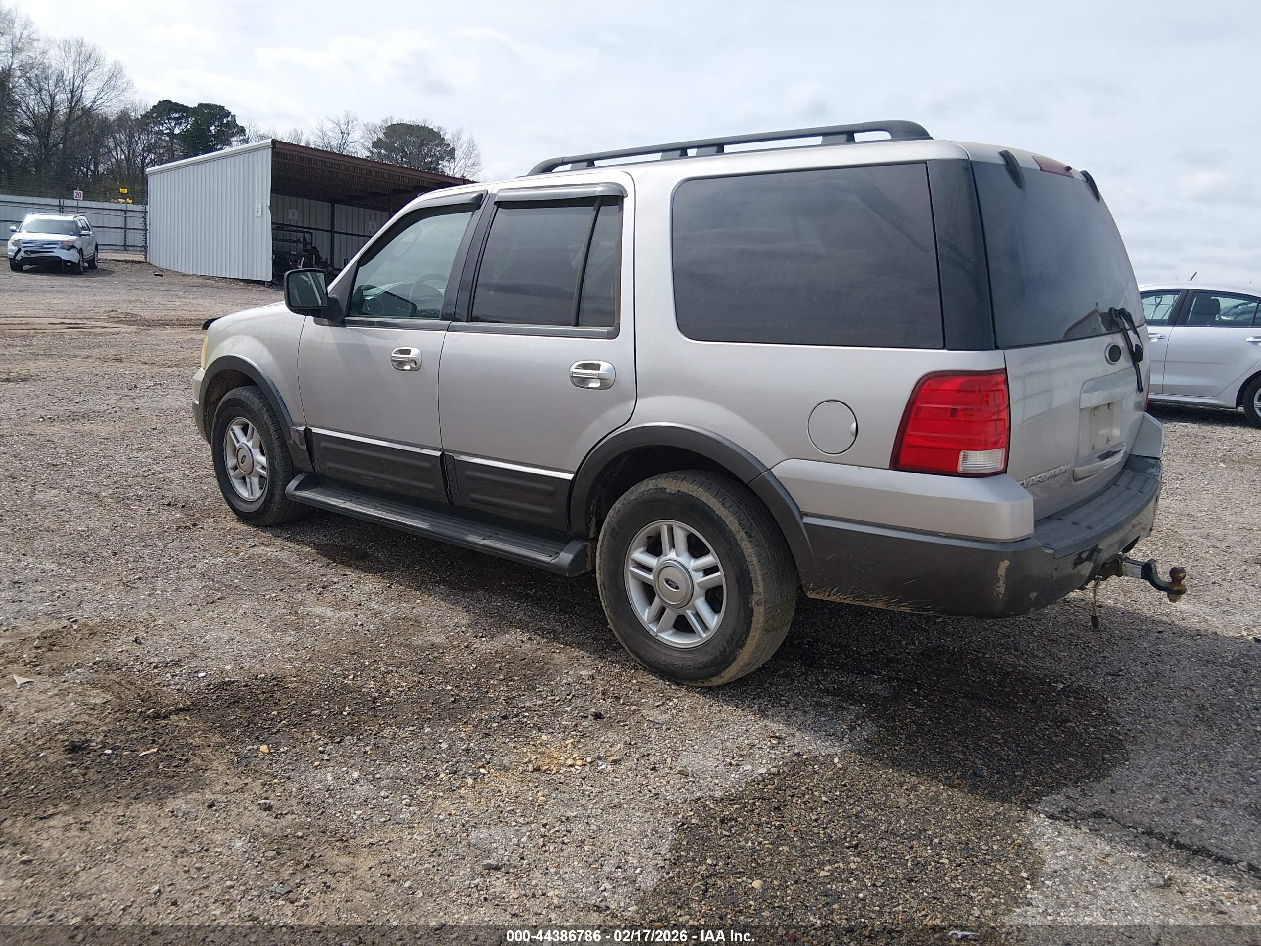 FORD EXPEDITION image 3