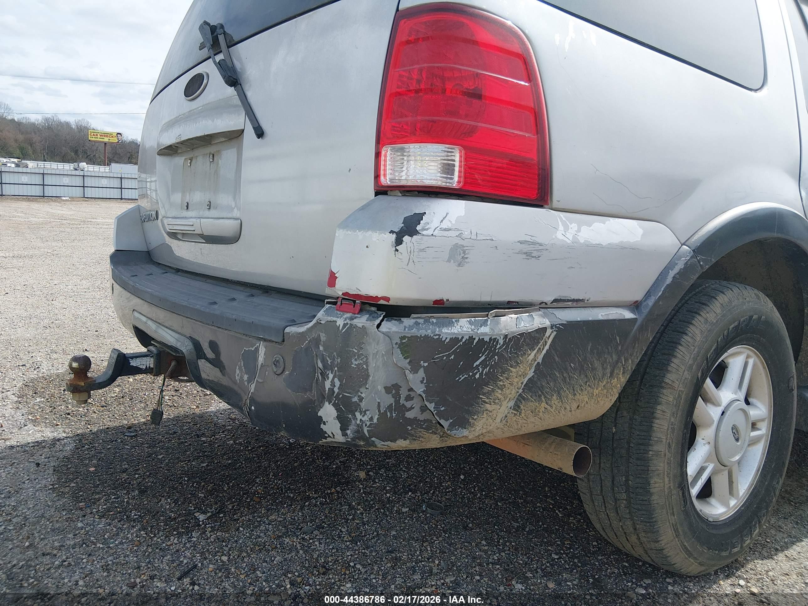 FORD EXPEDITION image 6
