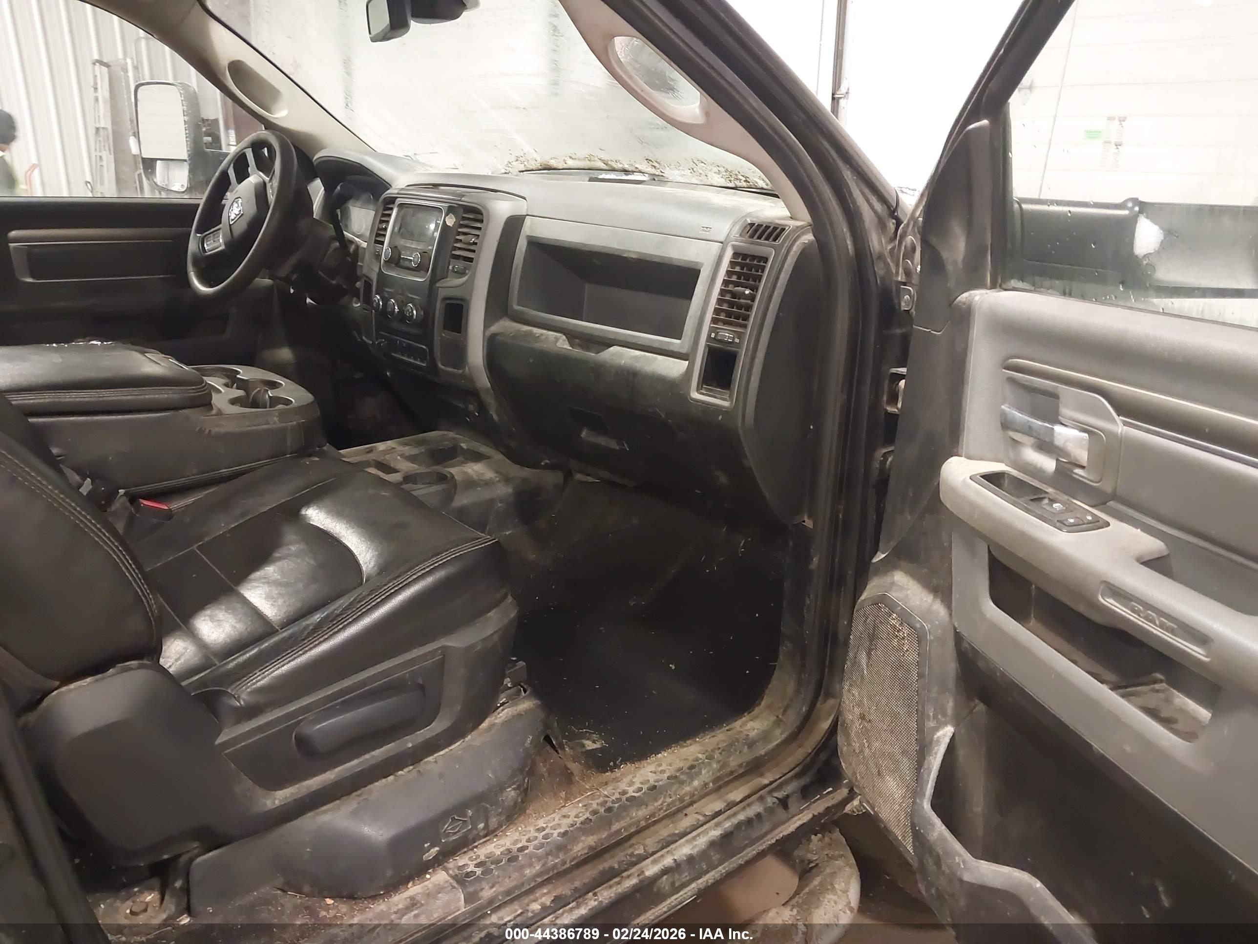 RAM 3500 image 5