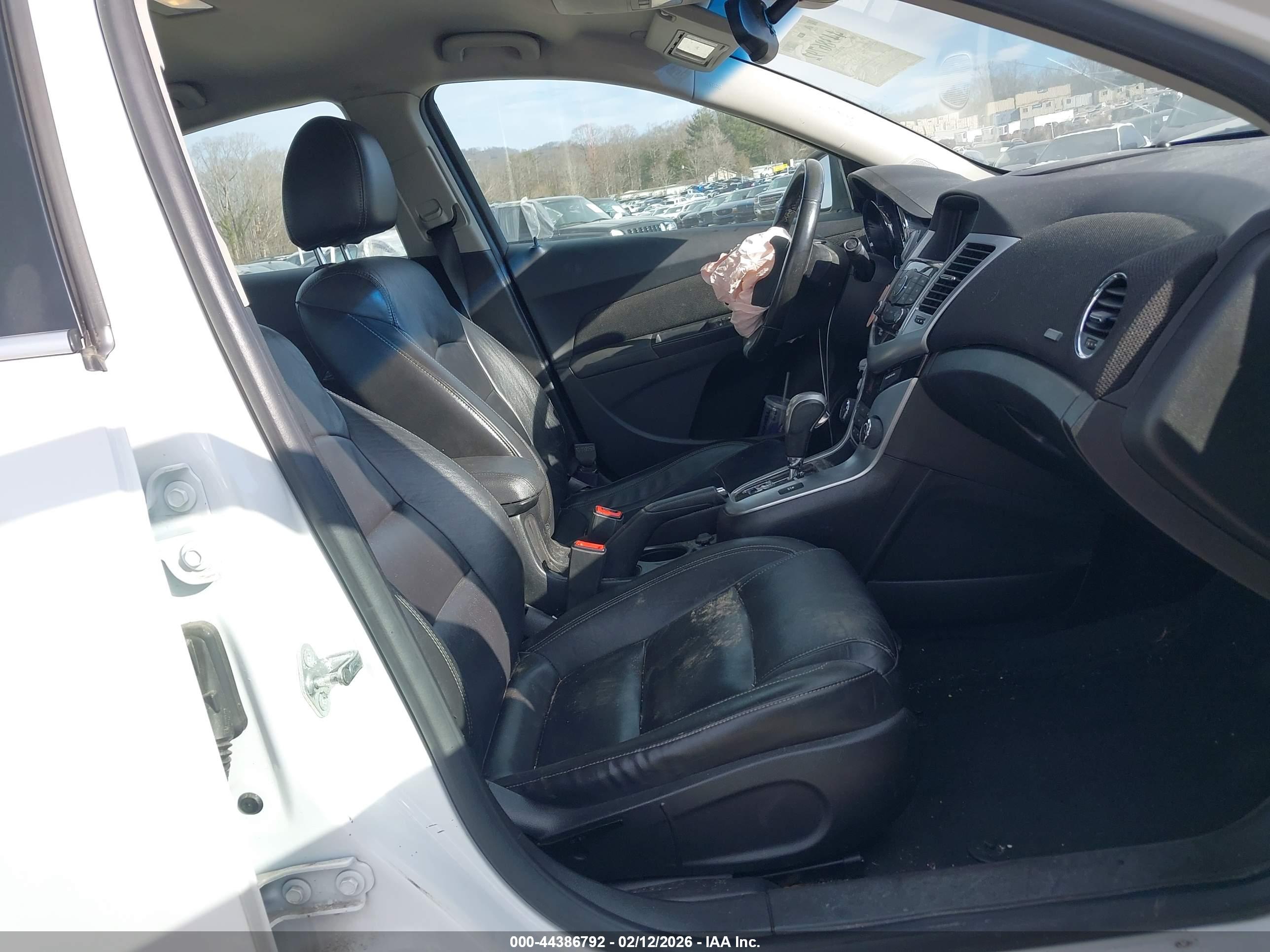 CHEVROLET CRUZE image 5