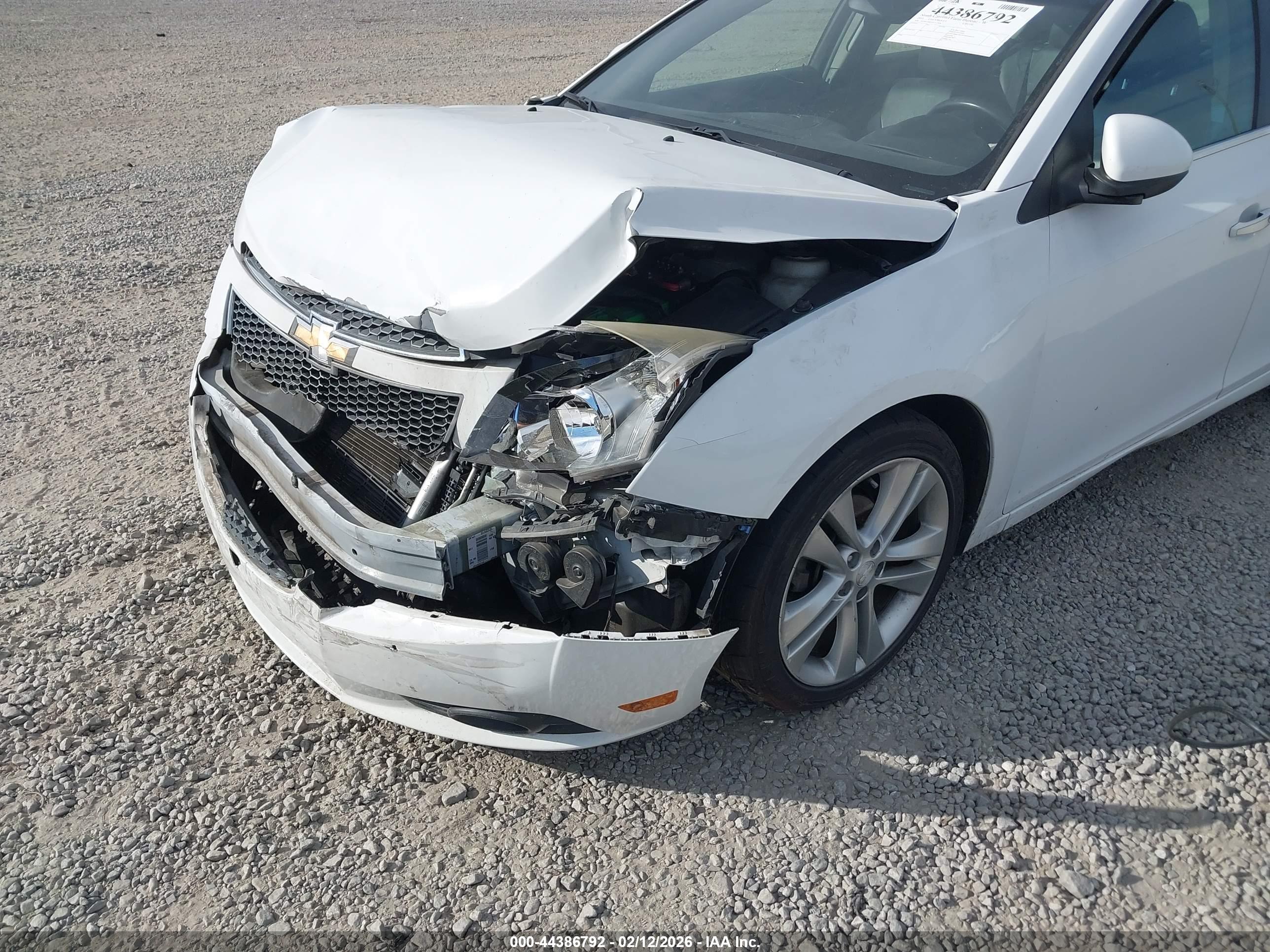 CHEVROLET CRUZE image 6