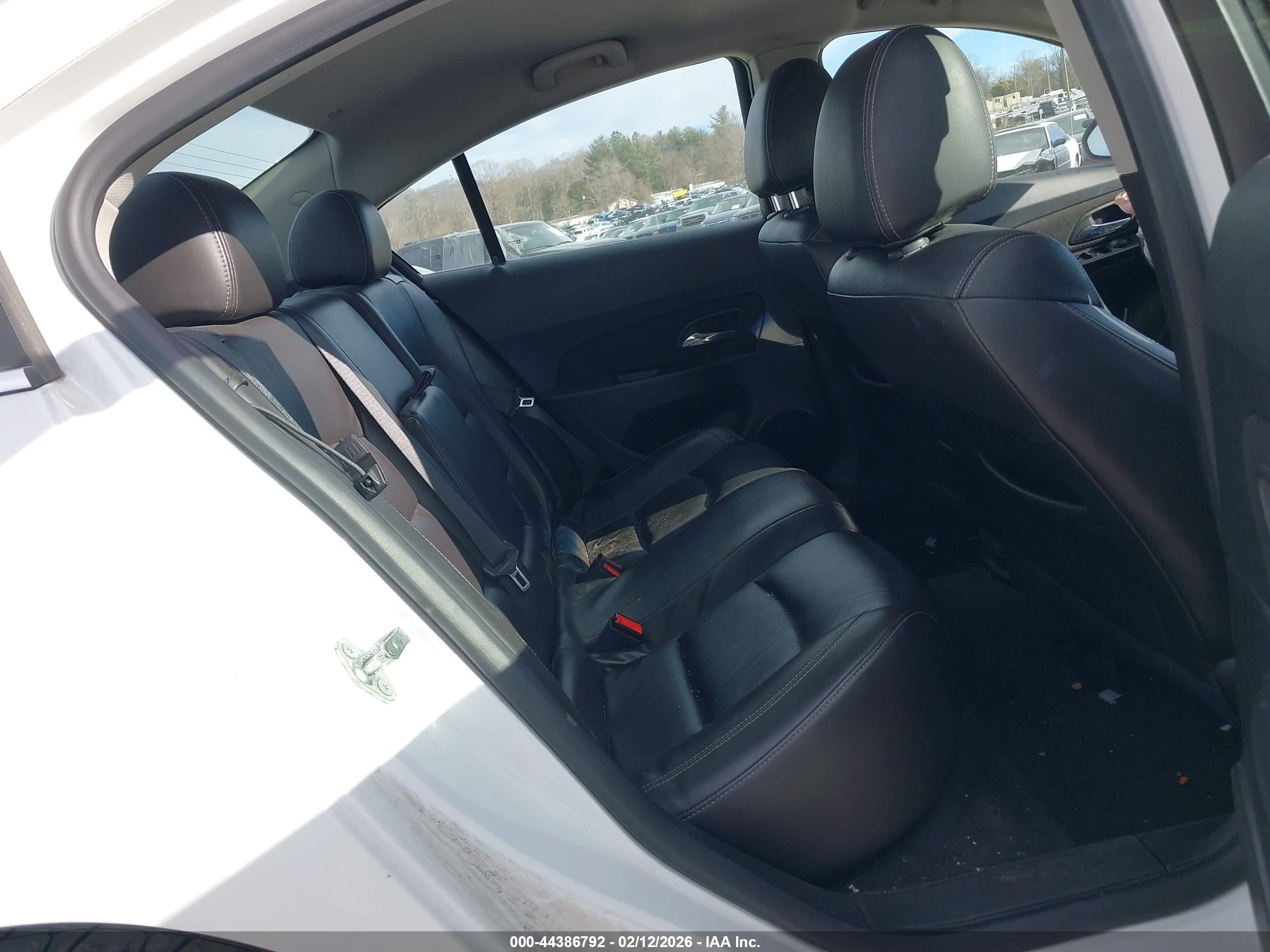 CHEVROLET CRUZE image 8