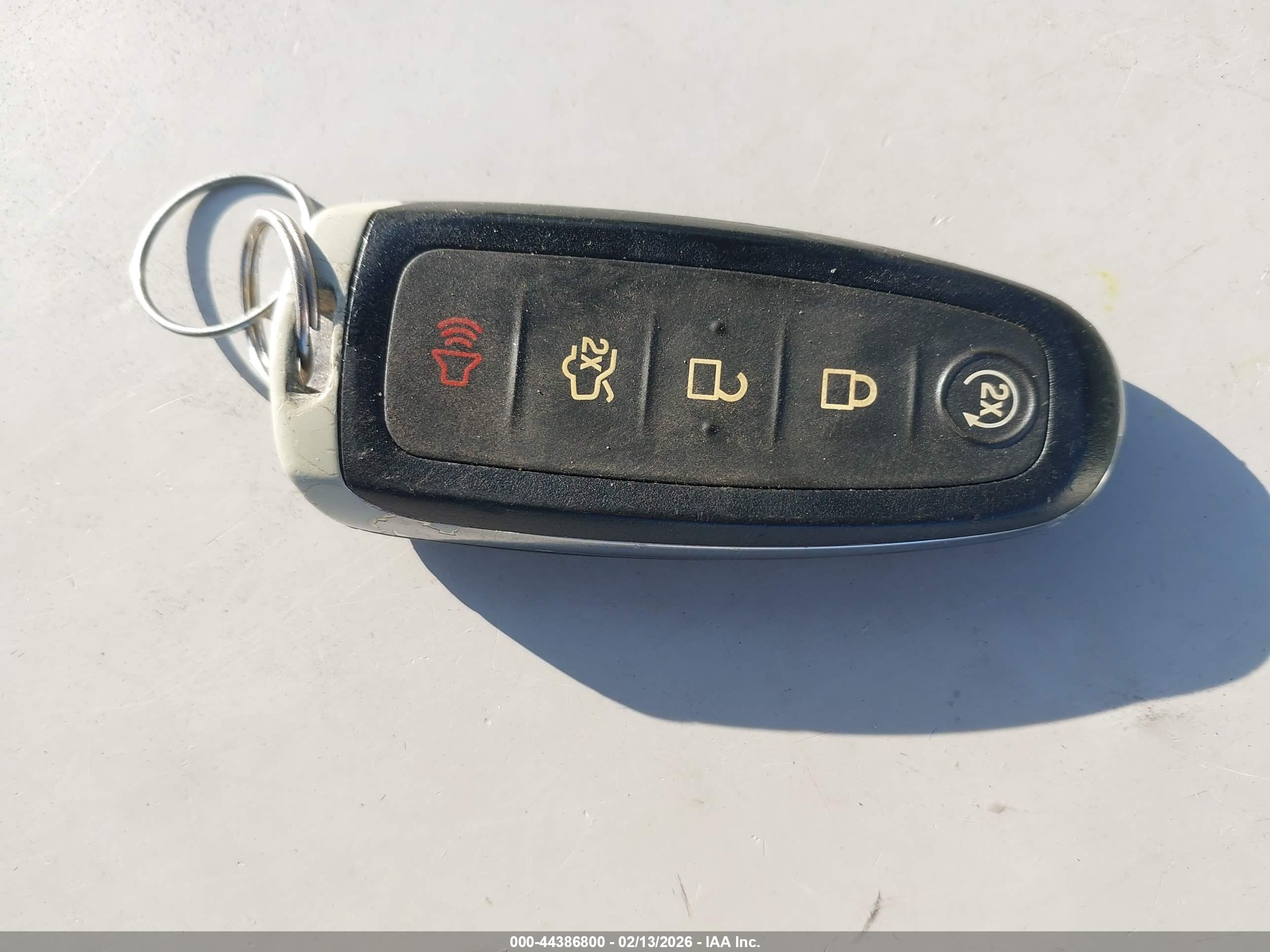 LINCOLN MKT image 11