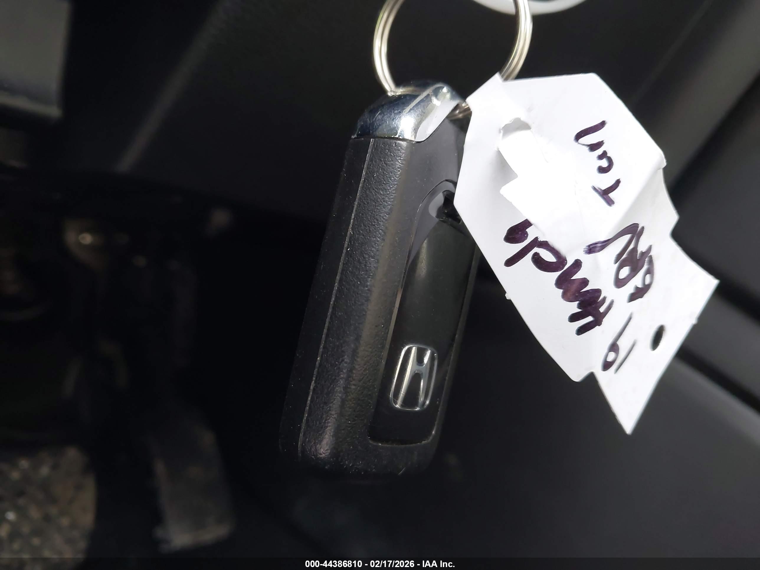 HONDA CR-V image 11