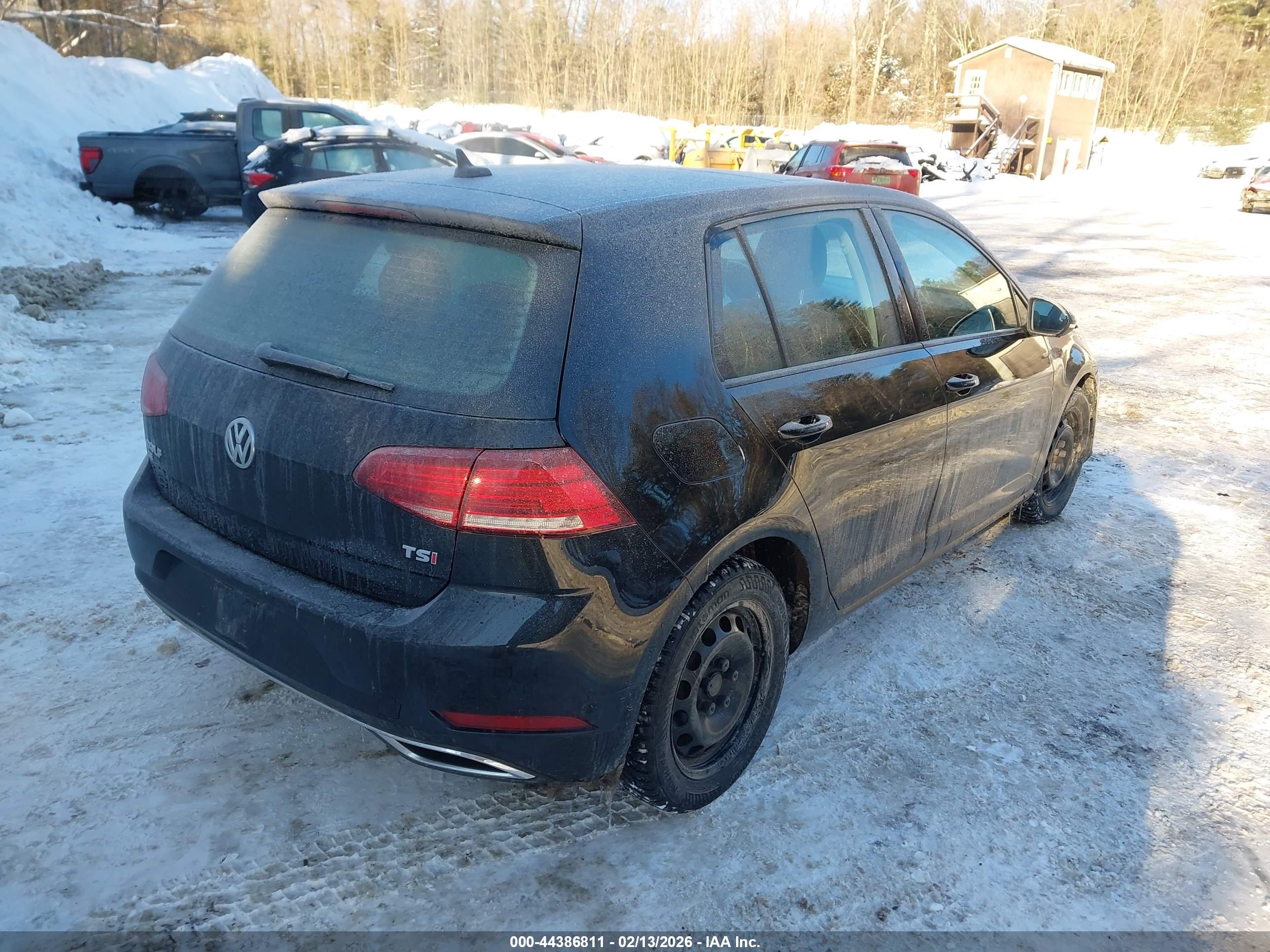 VOLKSWAGEN GOLF image 4