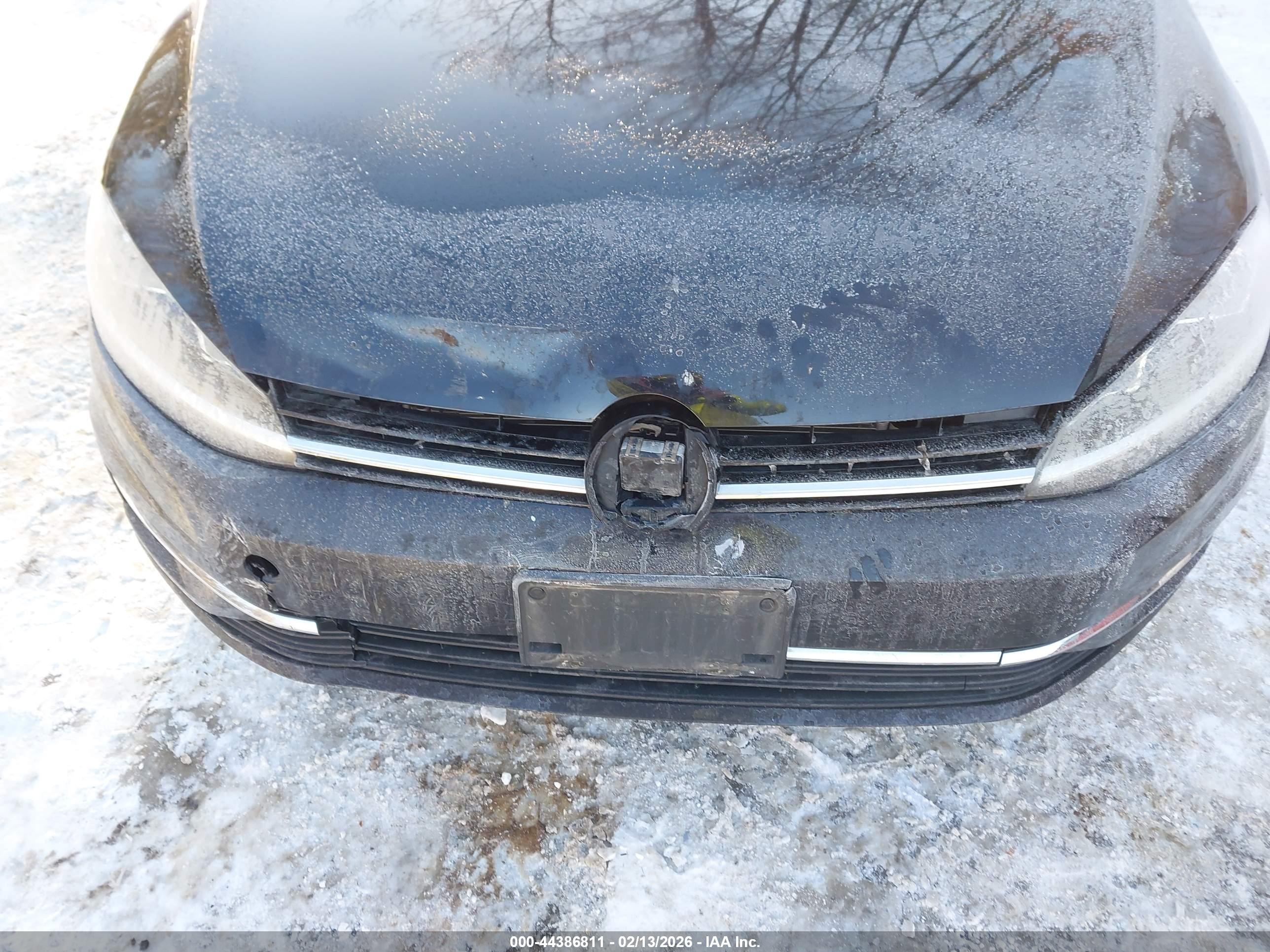 VOLKSWAGEN GOLF image 6