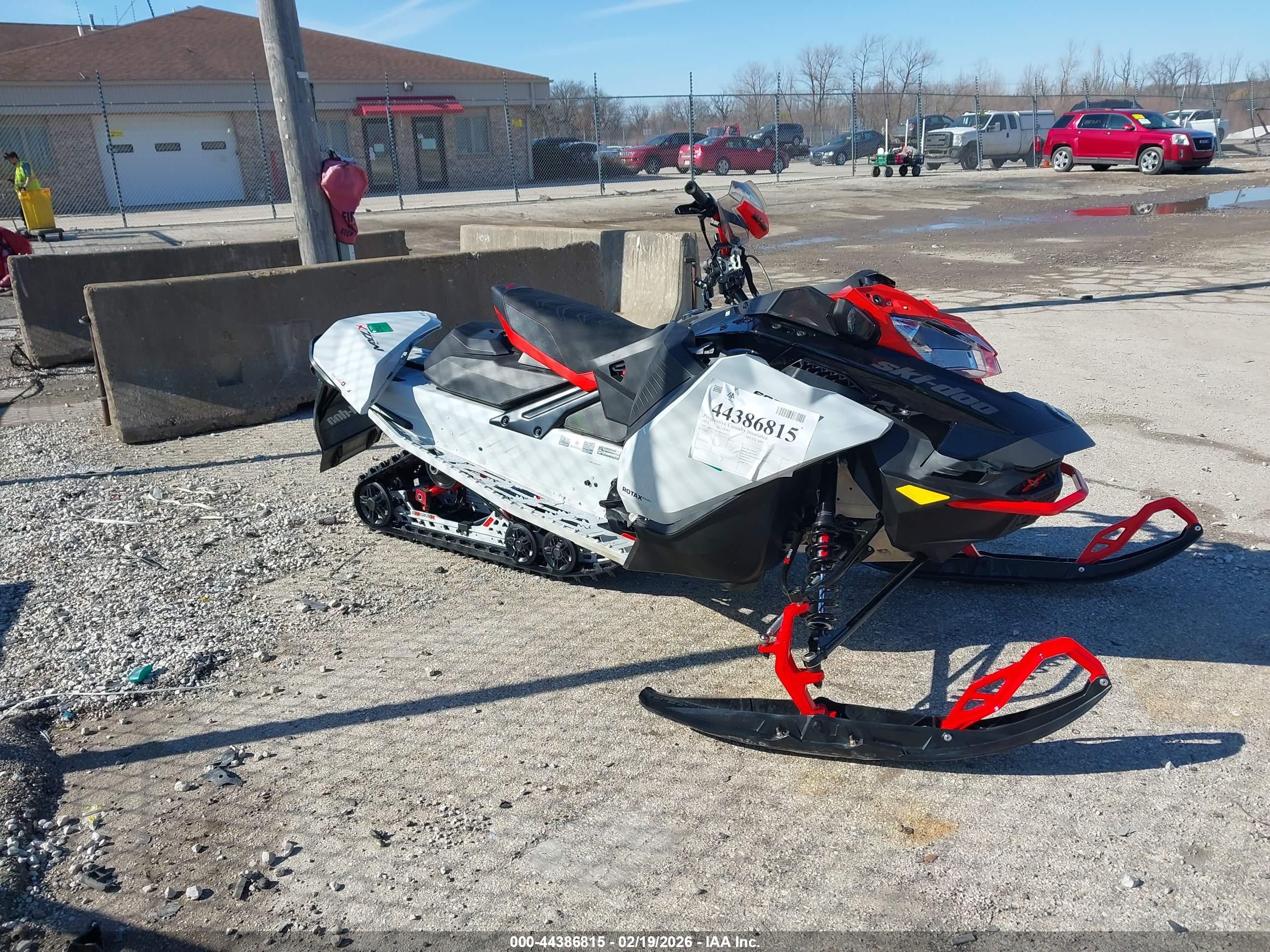 SKI-DOO MX image 5