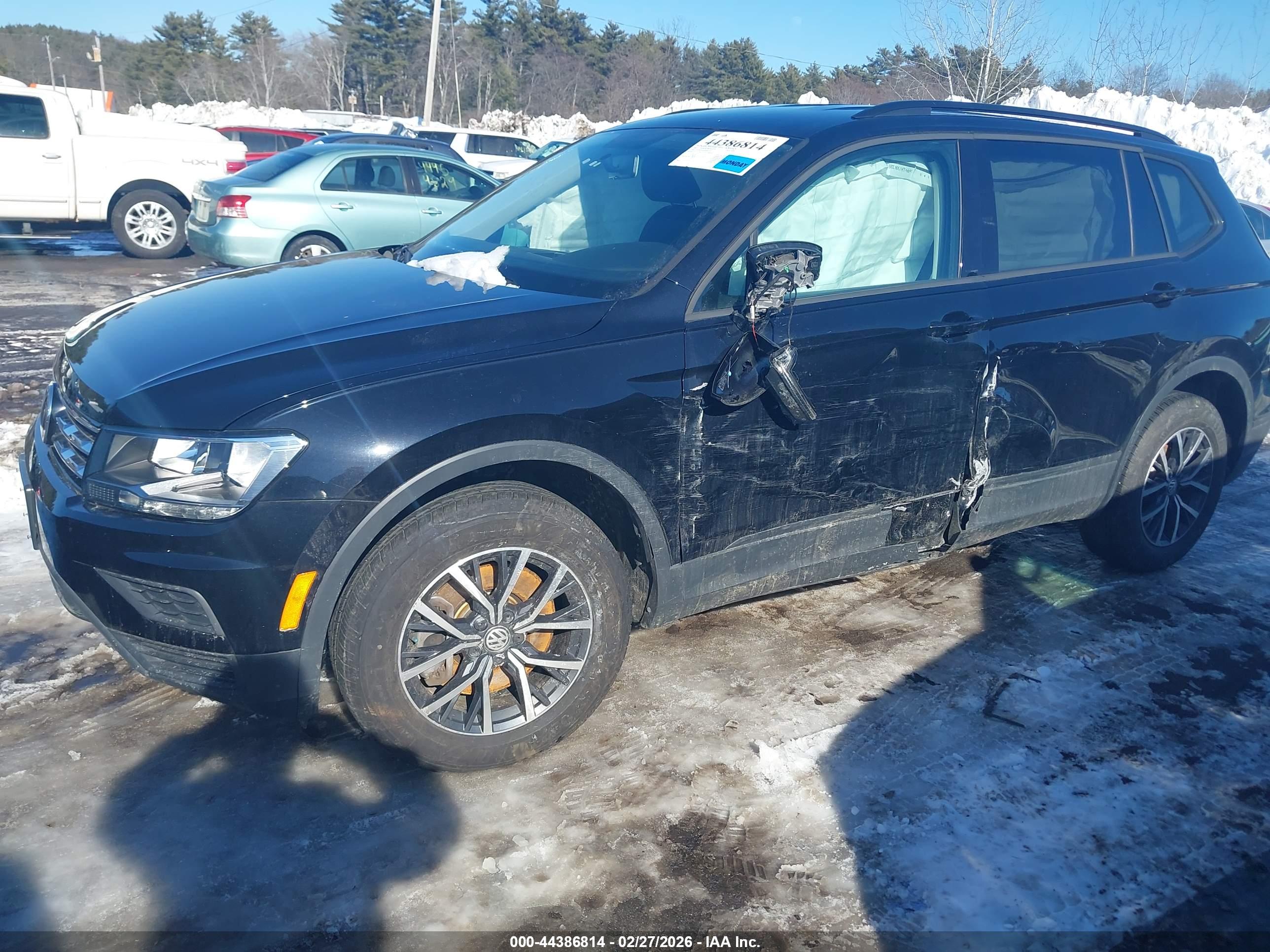 VOLKSWAGEN TIGUAN image 2