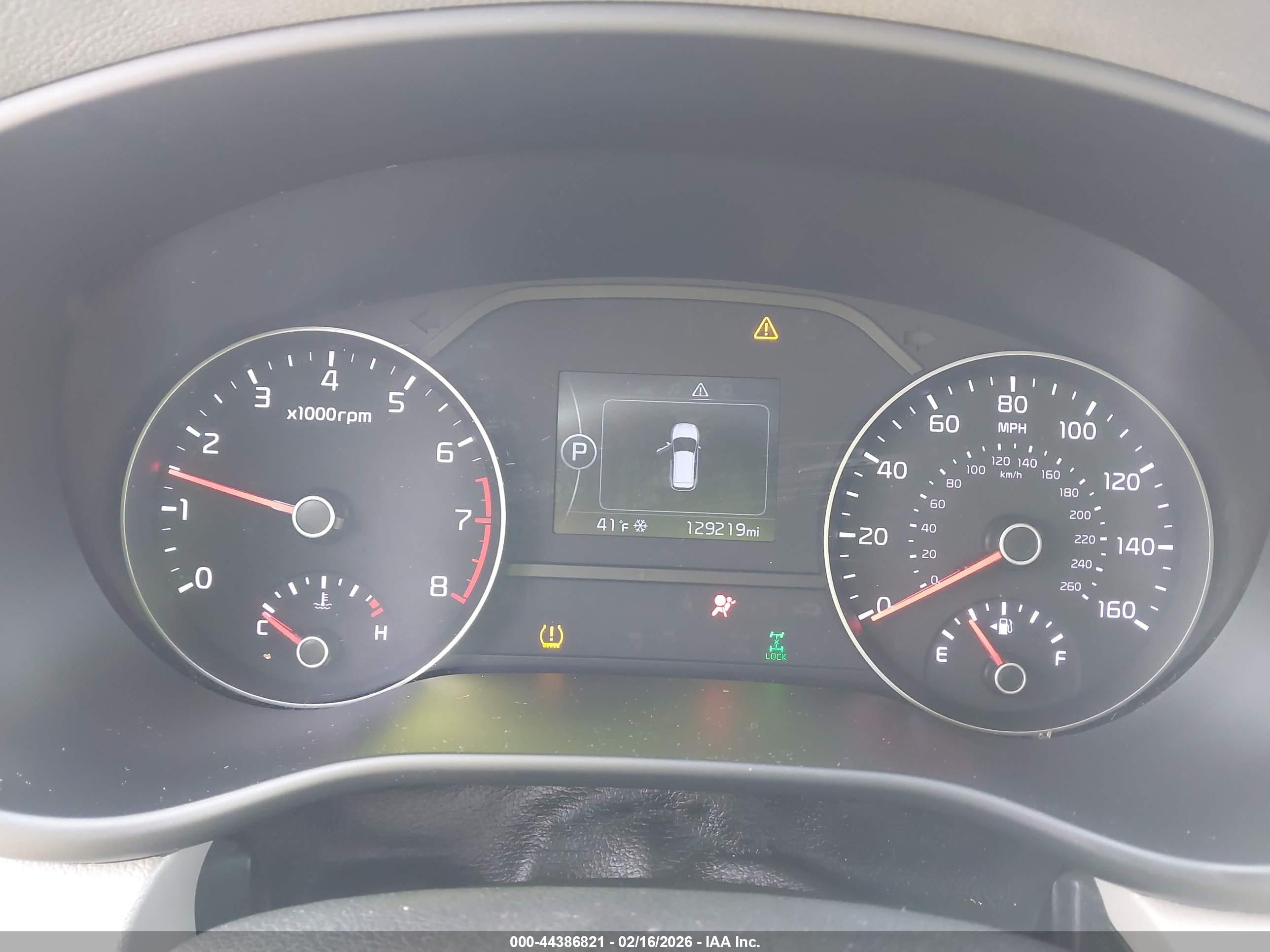 KIA SPORTAGE image 7
