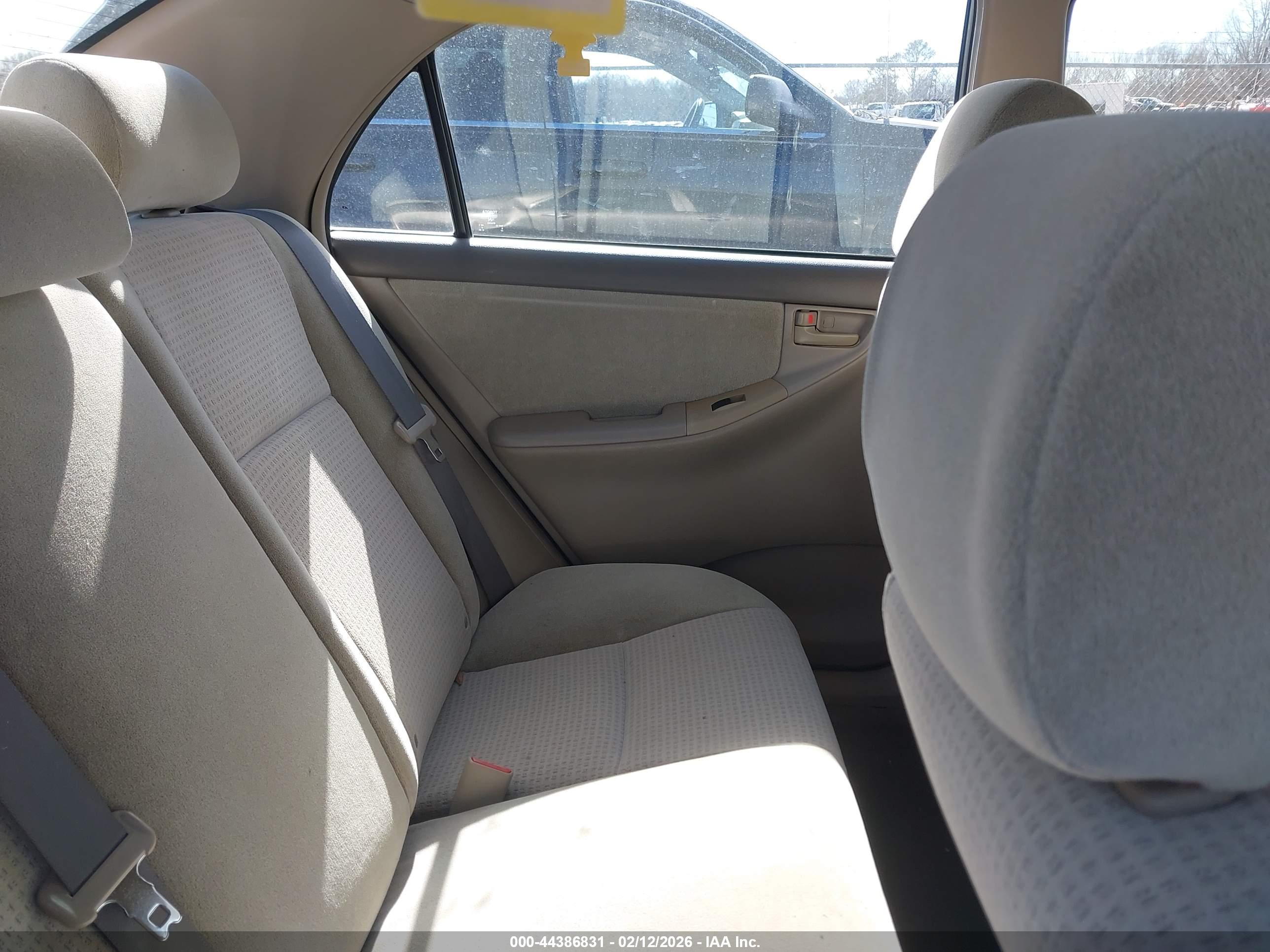 TOYOTA COROLLA image 8
