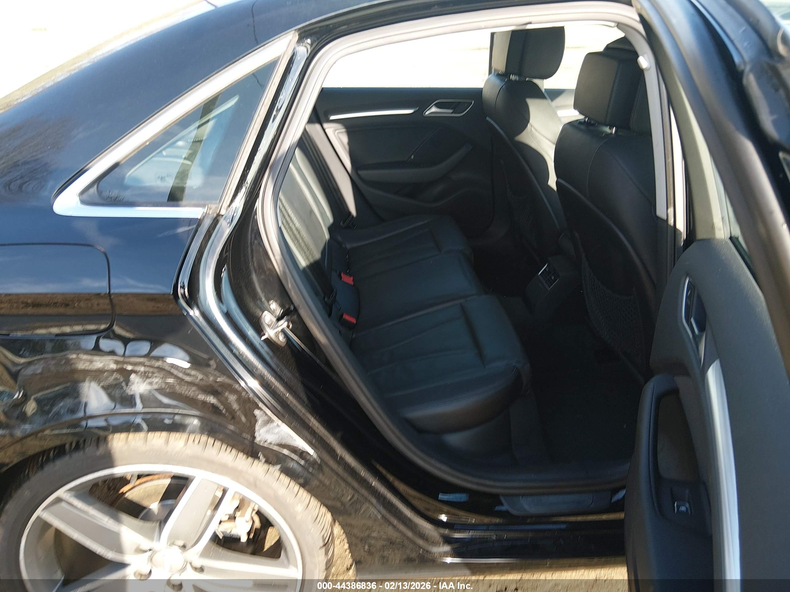 AUDI A3 image 8