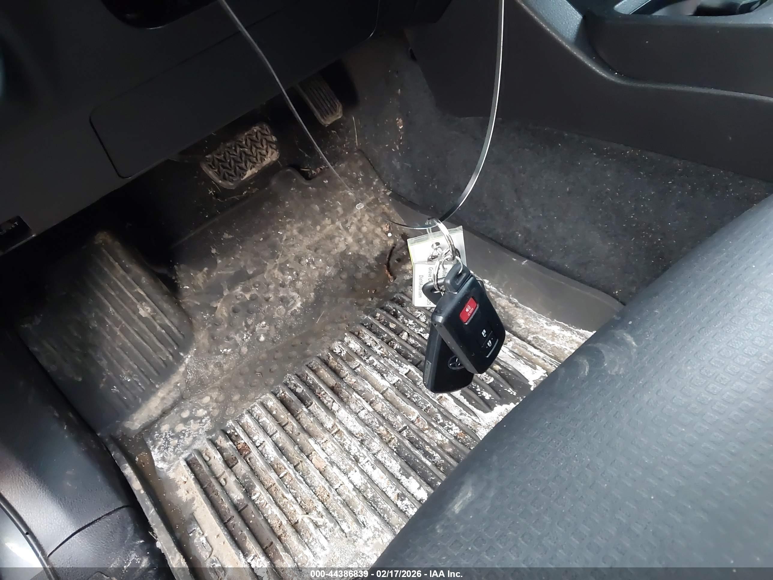 TOYOTA TACOMA image 11