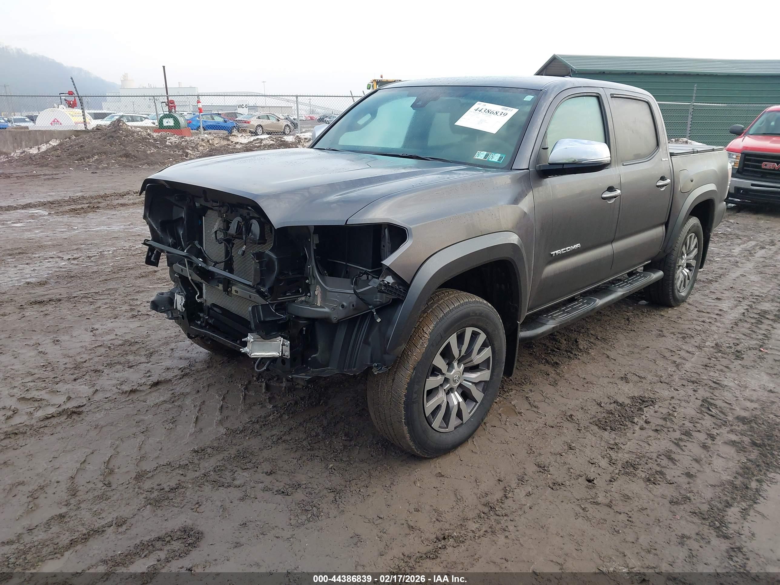 TOYOTA TACOMA image 2