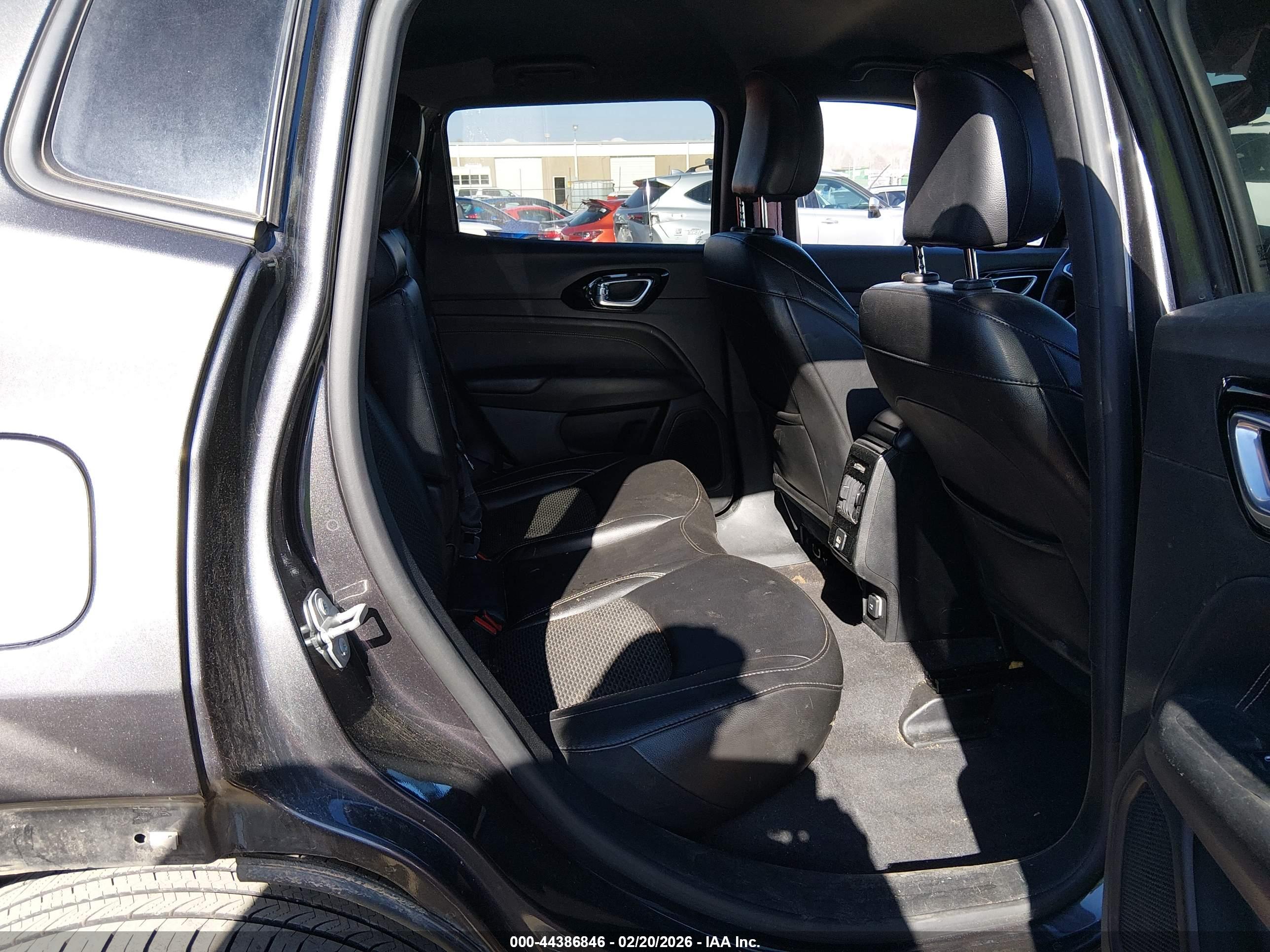 JEEP COMPASS image 8