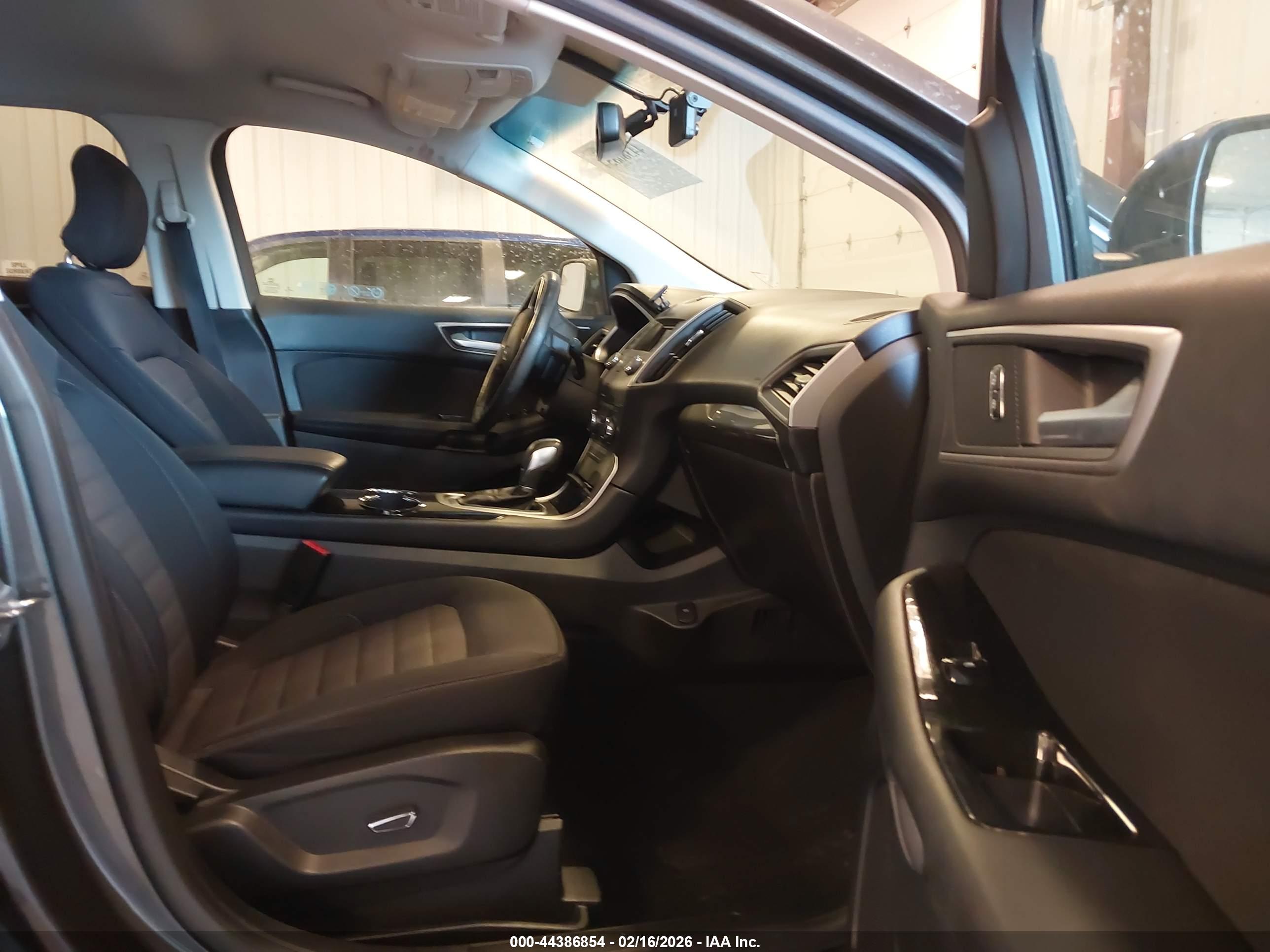 FORD EDGE image 5