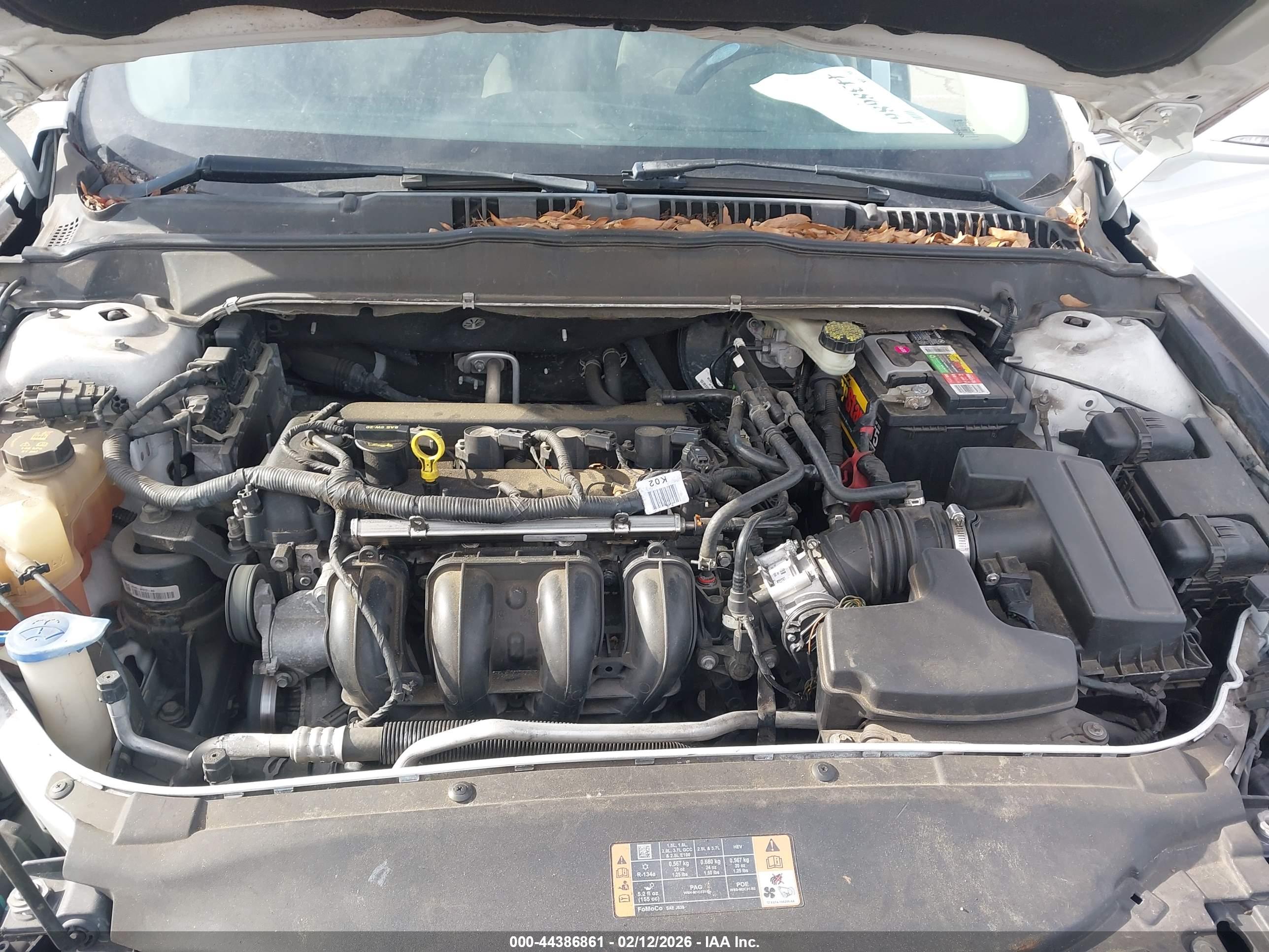 FORD FUSION image 10