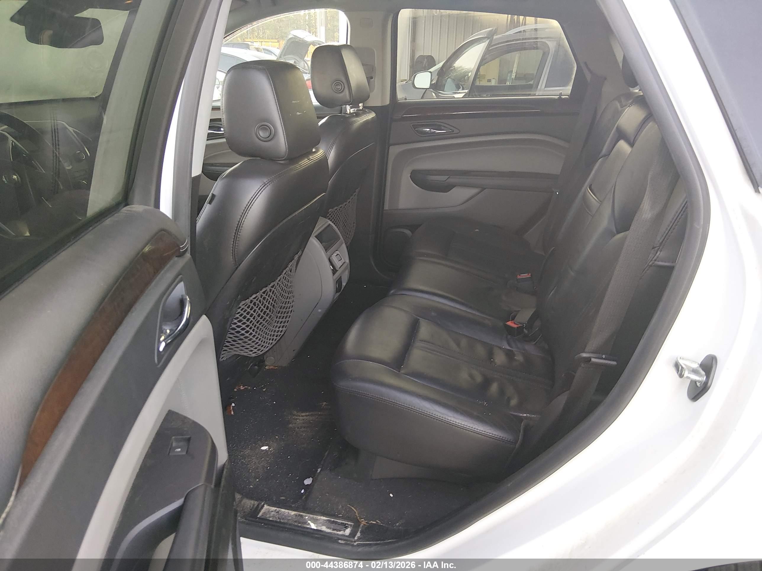 CADILLAC SRX image 8