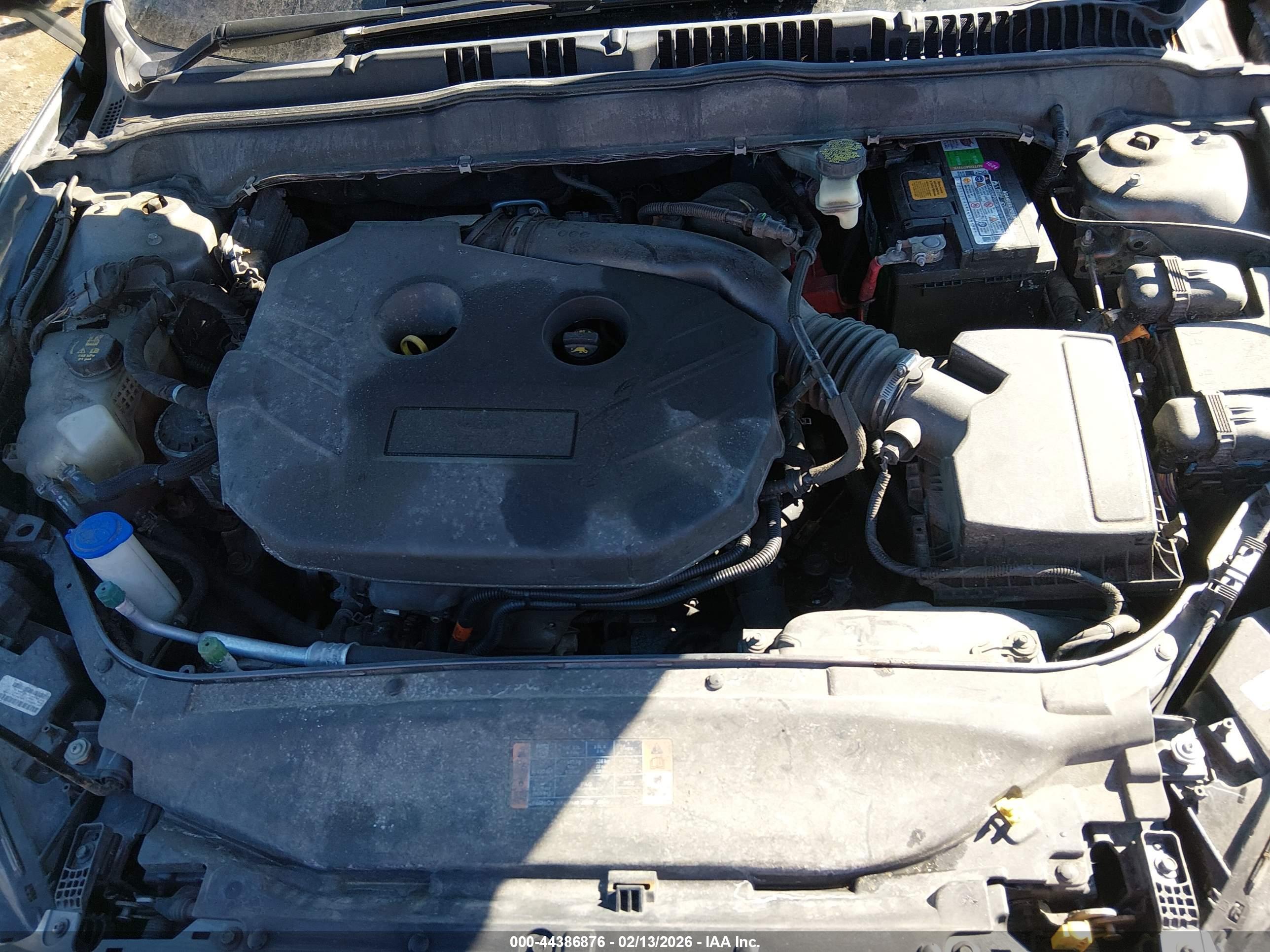FORD FUSION image 10