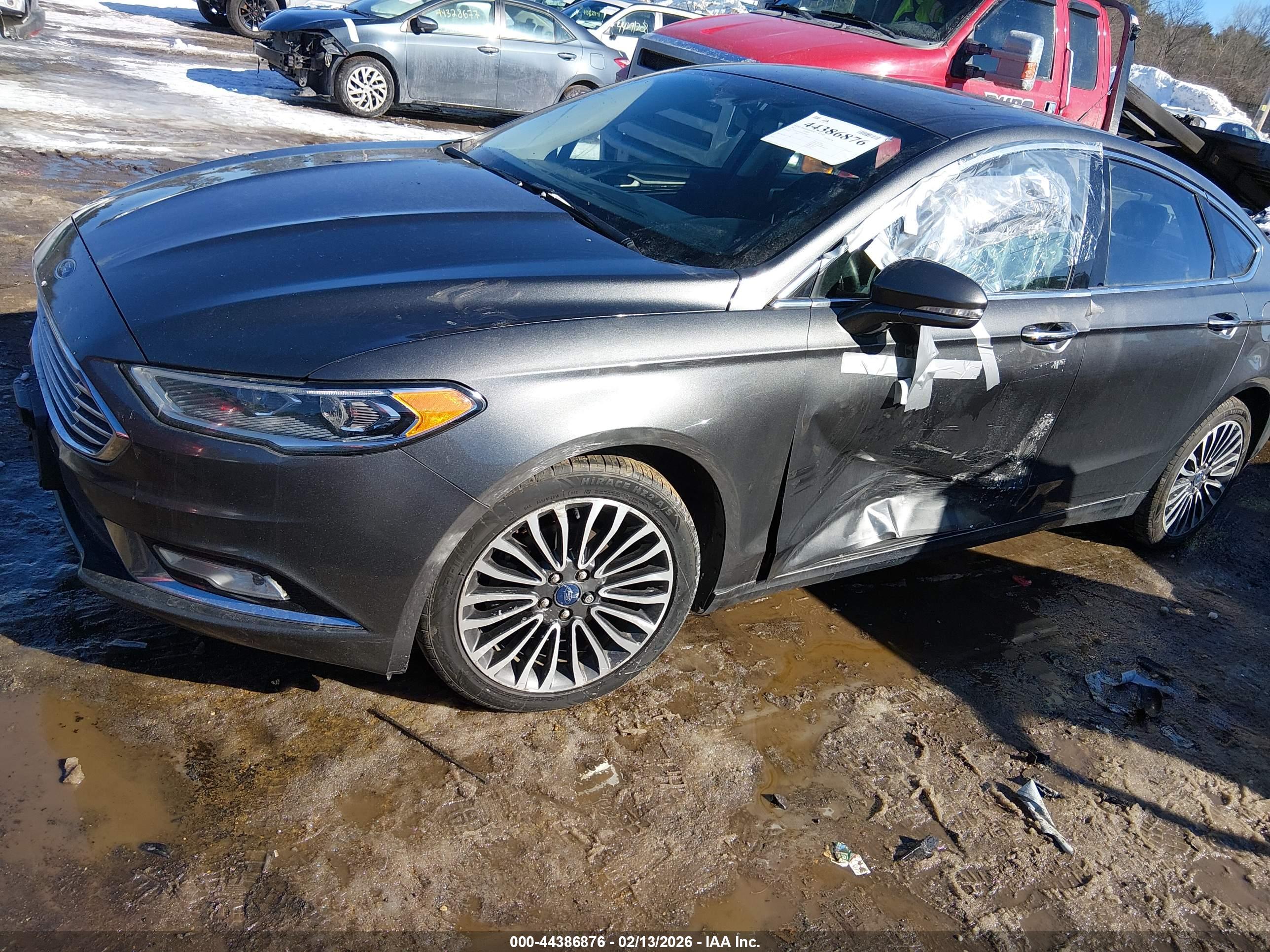 FORD FUSION image 2