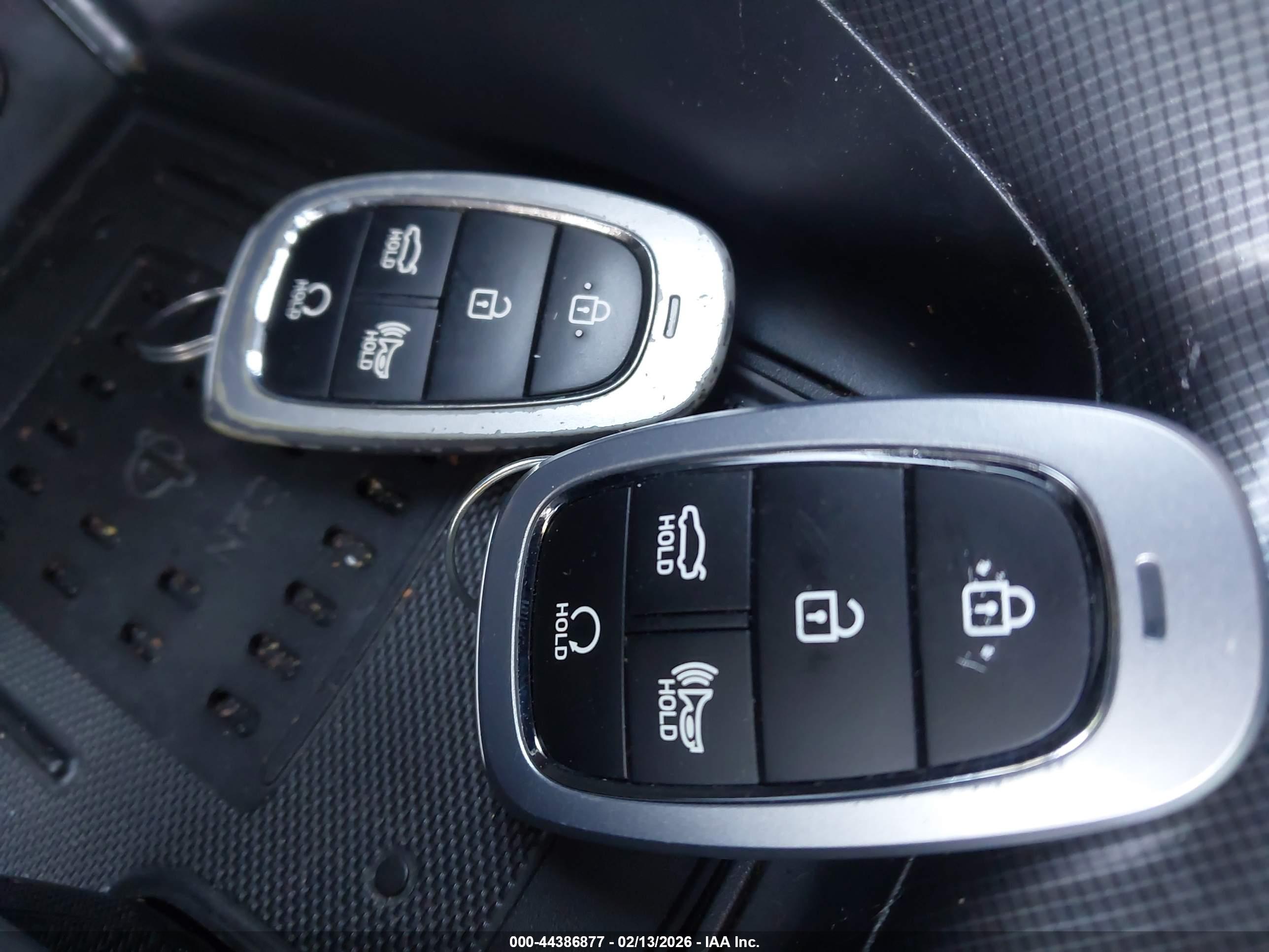 HYUNDAI SONATA image 11