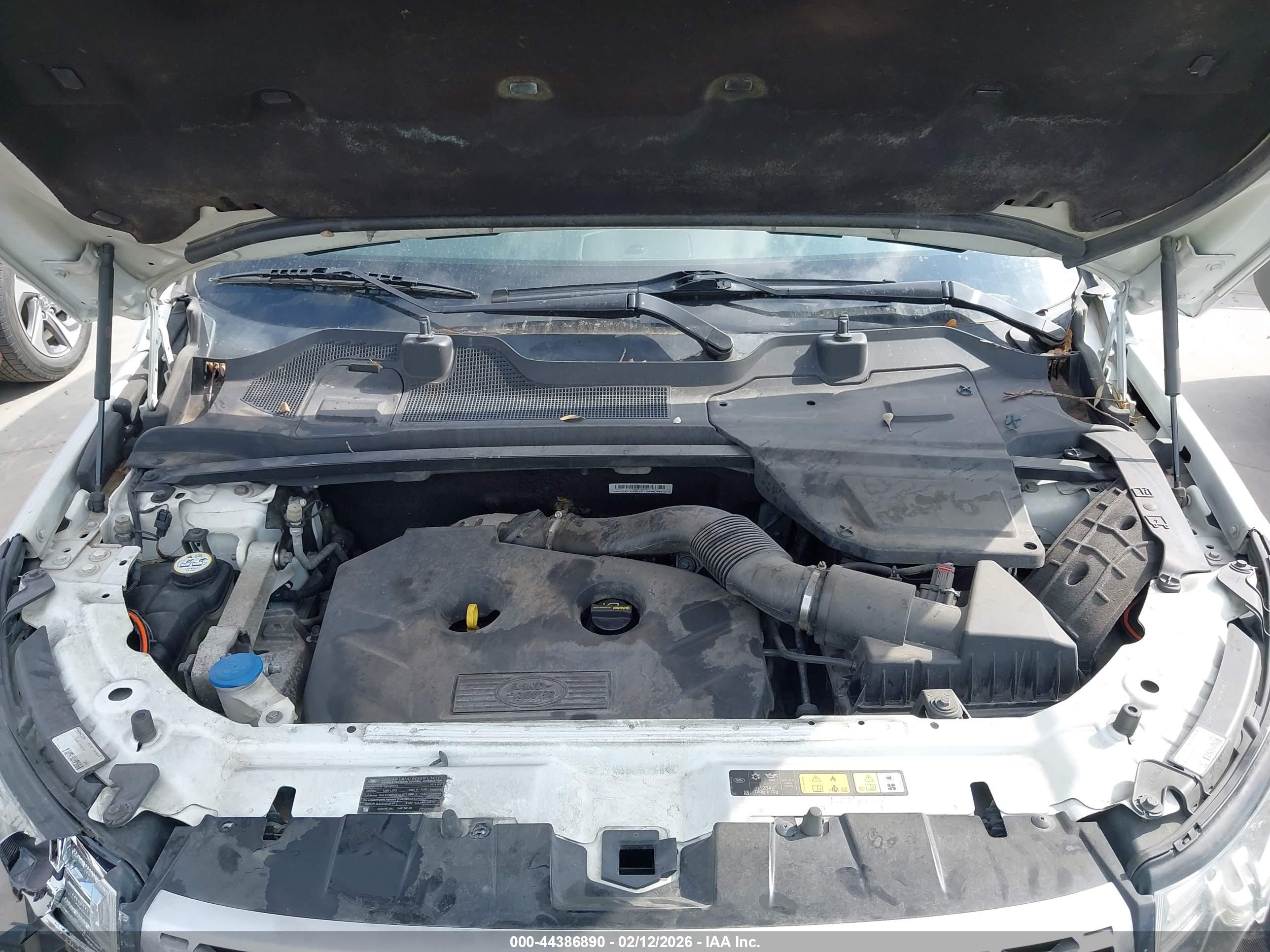 LAND ROVER image 10